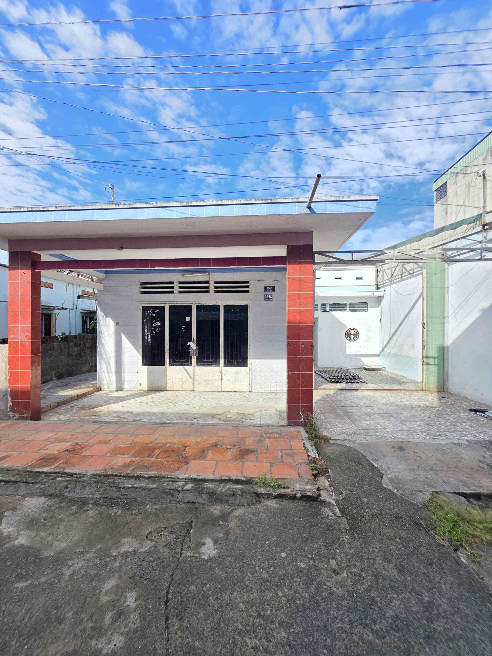 Bán nhà cấp 4 (10.6x14m), hẻm Lý Thường Kiệt p. Dĩ An gần chợ Dĩ An 1