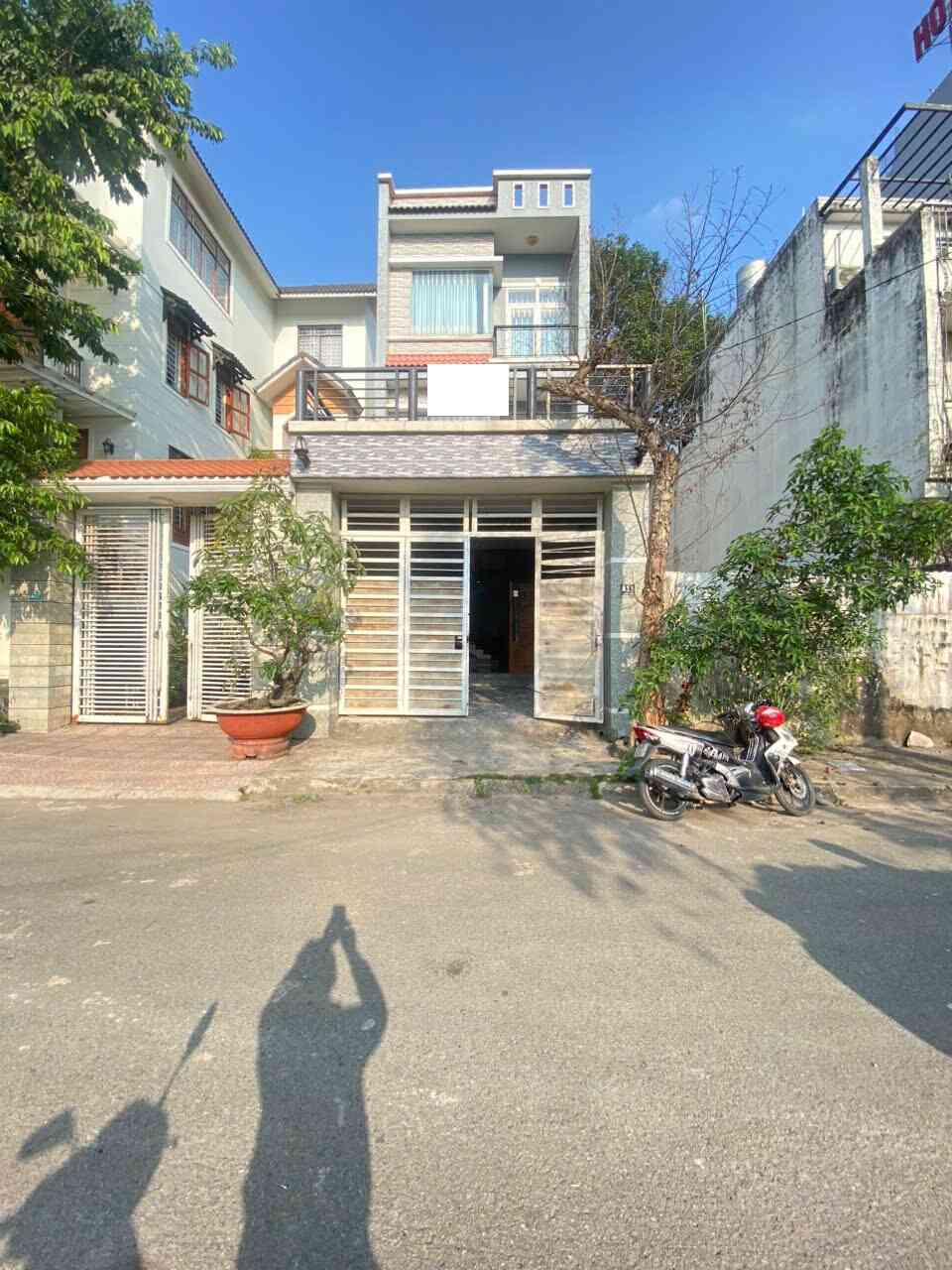 Bán nhà hoàn công 1T2L 10x19m, KDC KH-TN P.Bình Thắng gần làng đại học