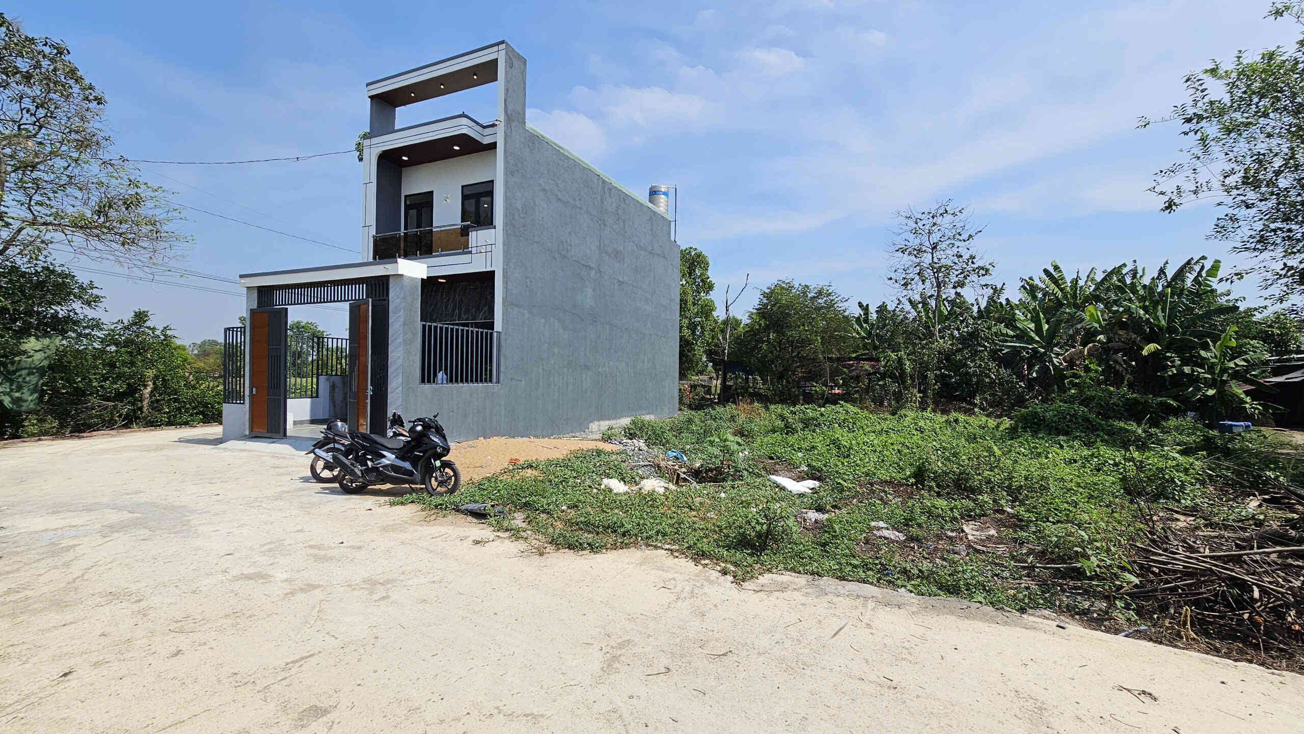 Bán đất 5.2x17.8m, hẻm ĐT.747B p. Khánh Bình