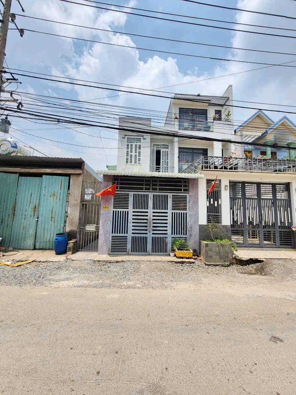 Bán nhà 1T1L+phòng trọ 4.5x29m, mặt tiền Trương Quyền p. Tân Bình, thu 3tr/th