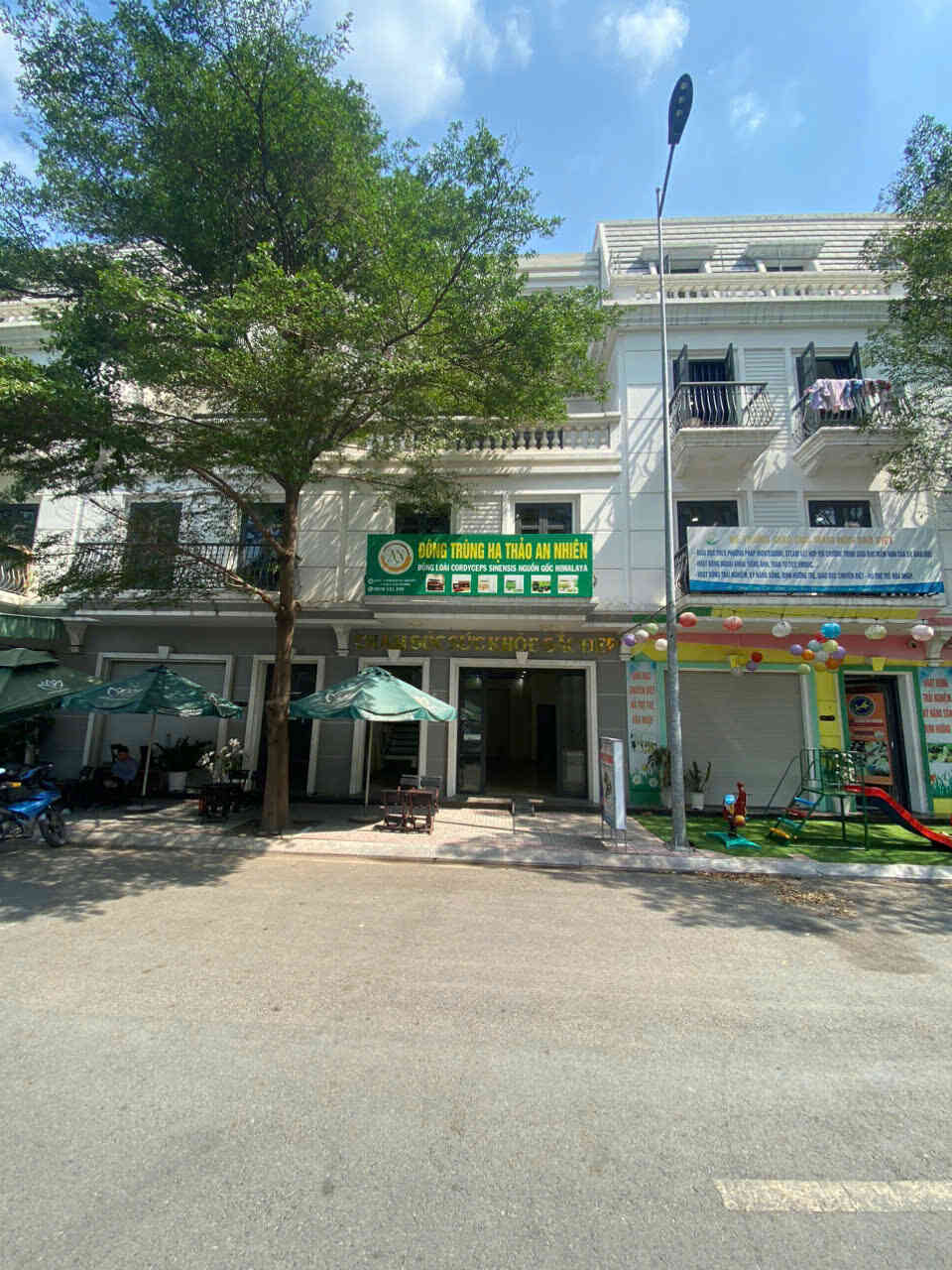 Bán shophouse 1T3L 6x12.5m hoàn công, KDC Vincom 550, thuê 25tr/th (Sầm uất)
