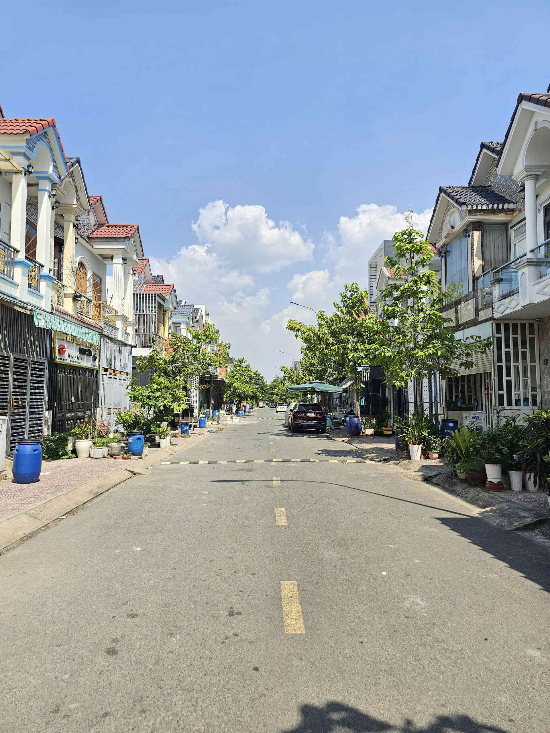 Bán nhà 1T1L 4x15m, đường N3 KDC Phú Hồng Thịnh 8, đang thuê 5tr/th (Hoàn công)