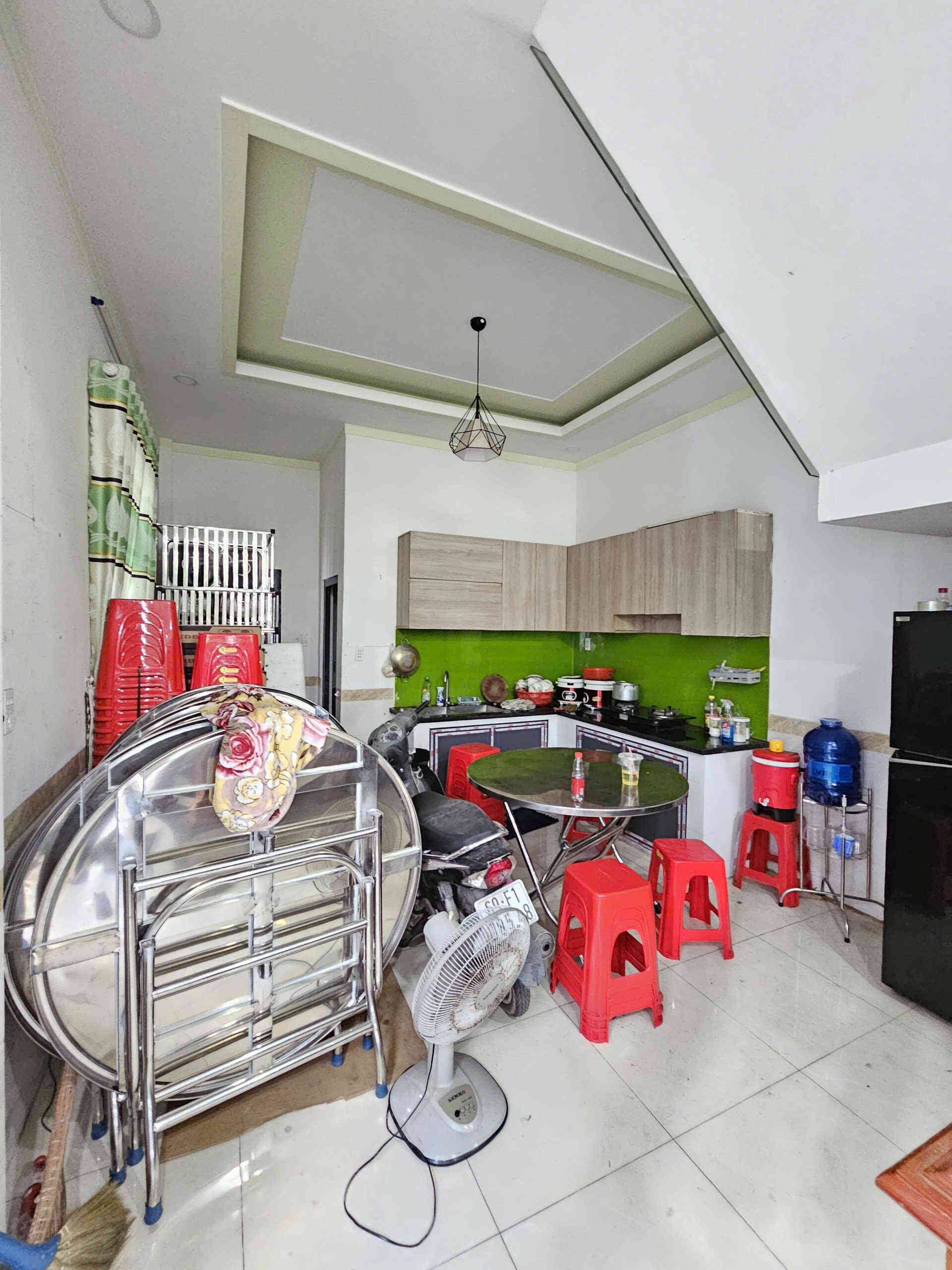 Bán nhà 1T1L 4x15m, đường N3 KDC Phú Hồng Thịnh 8, đang thuê 5tr/th (Hoàn công)
