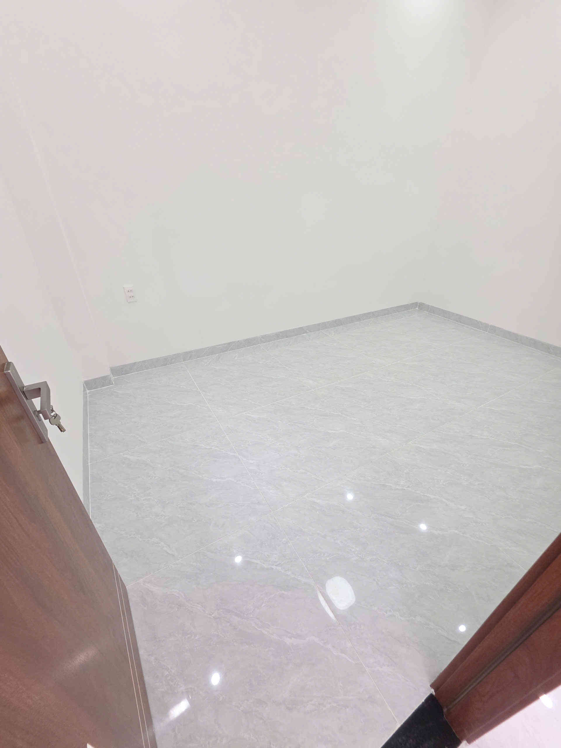 Bán nhà mới 1T2L 4x18m, đường N1 KDC Lê Phong An Phú 2 p. An Phú, full nội thất