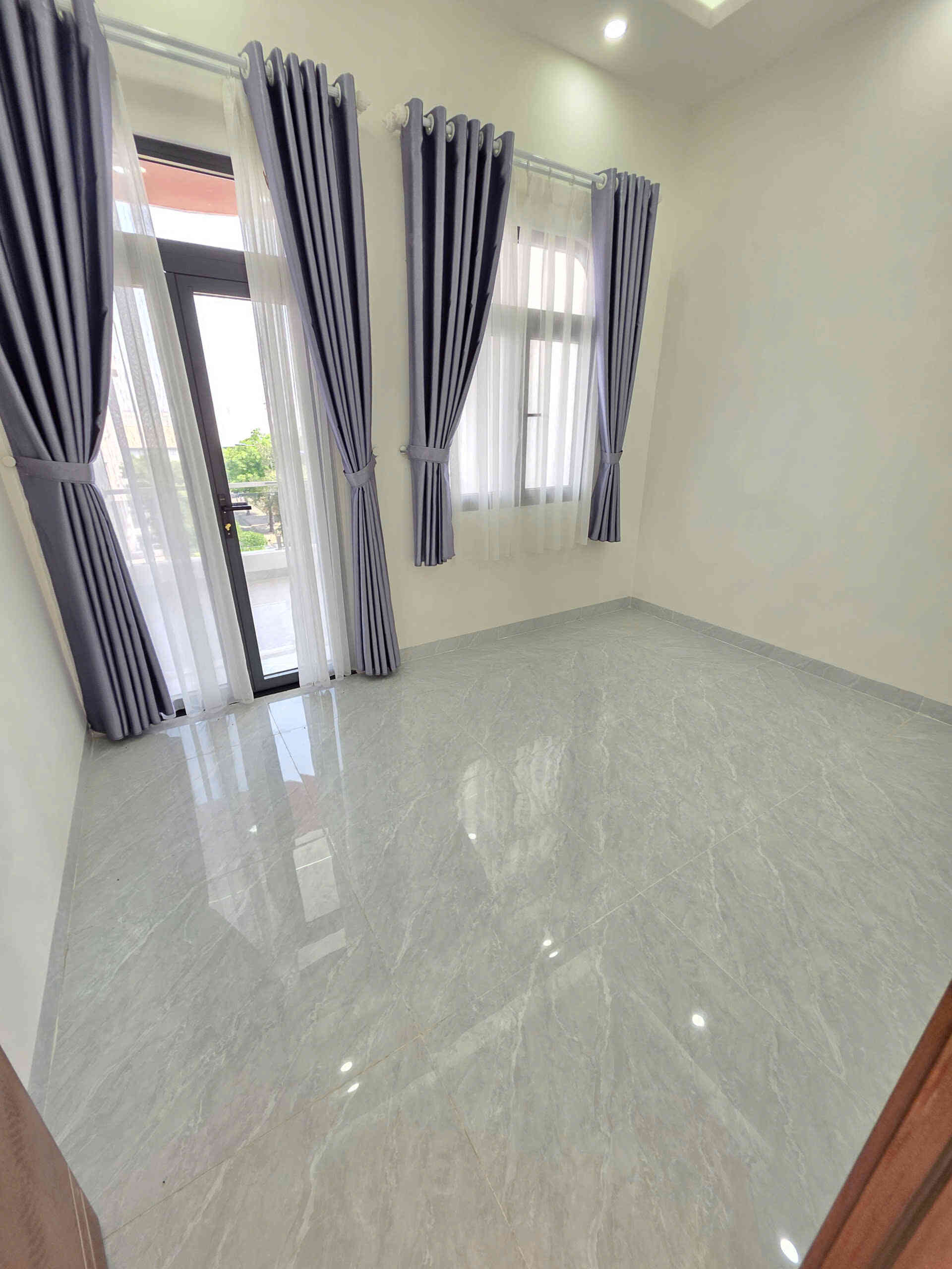 Bán nhà mới 1T2L 4x18m, đường N1 KDC Lê Phong An Phú 2 p. An Phú, full nội thất