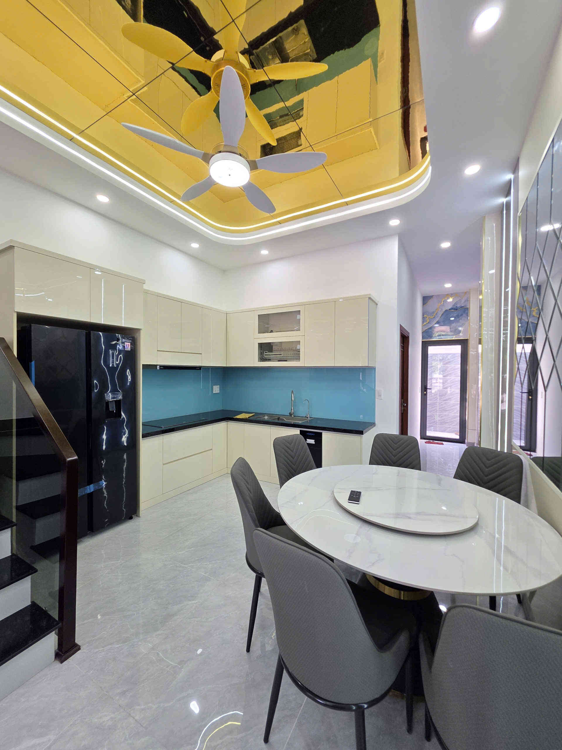 Bán nhà mới 1T2L 4x18m, đường N1 KDC Lê Phong An Phú 2 p. An Phú, full nội thất