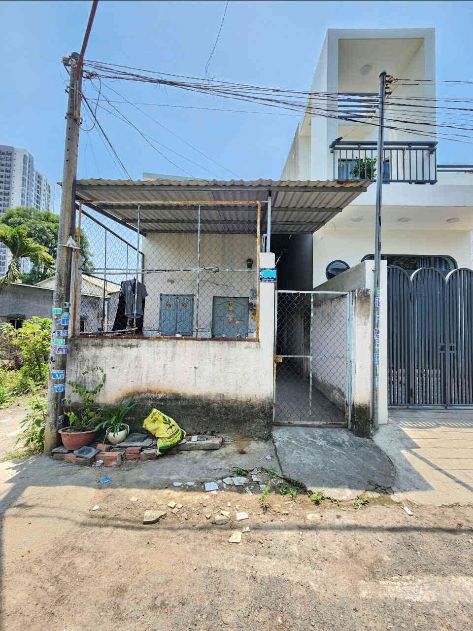 Bán dãy trọ 4.3x23m, hẻm Quốc Lộ 1K gần ngã tư Bình Thung, thu 6tr/th