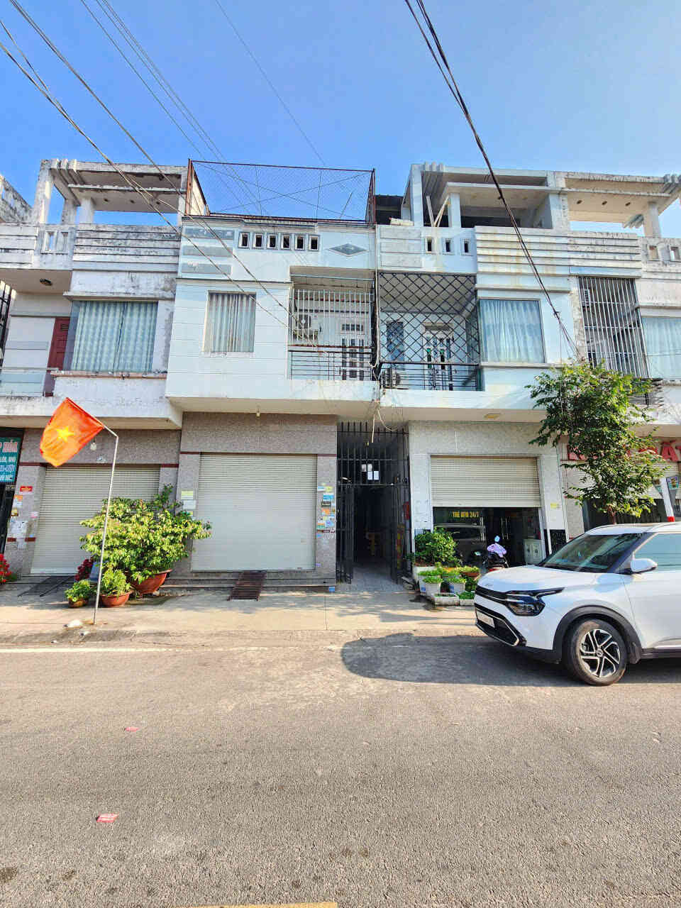 Bán nhà 1T1L+phòng trọ 10x30m, đường D16 KDC Việt Sing p.An Phú, thu 37tr/th
