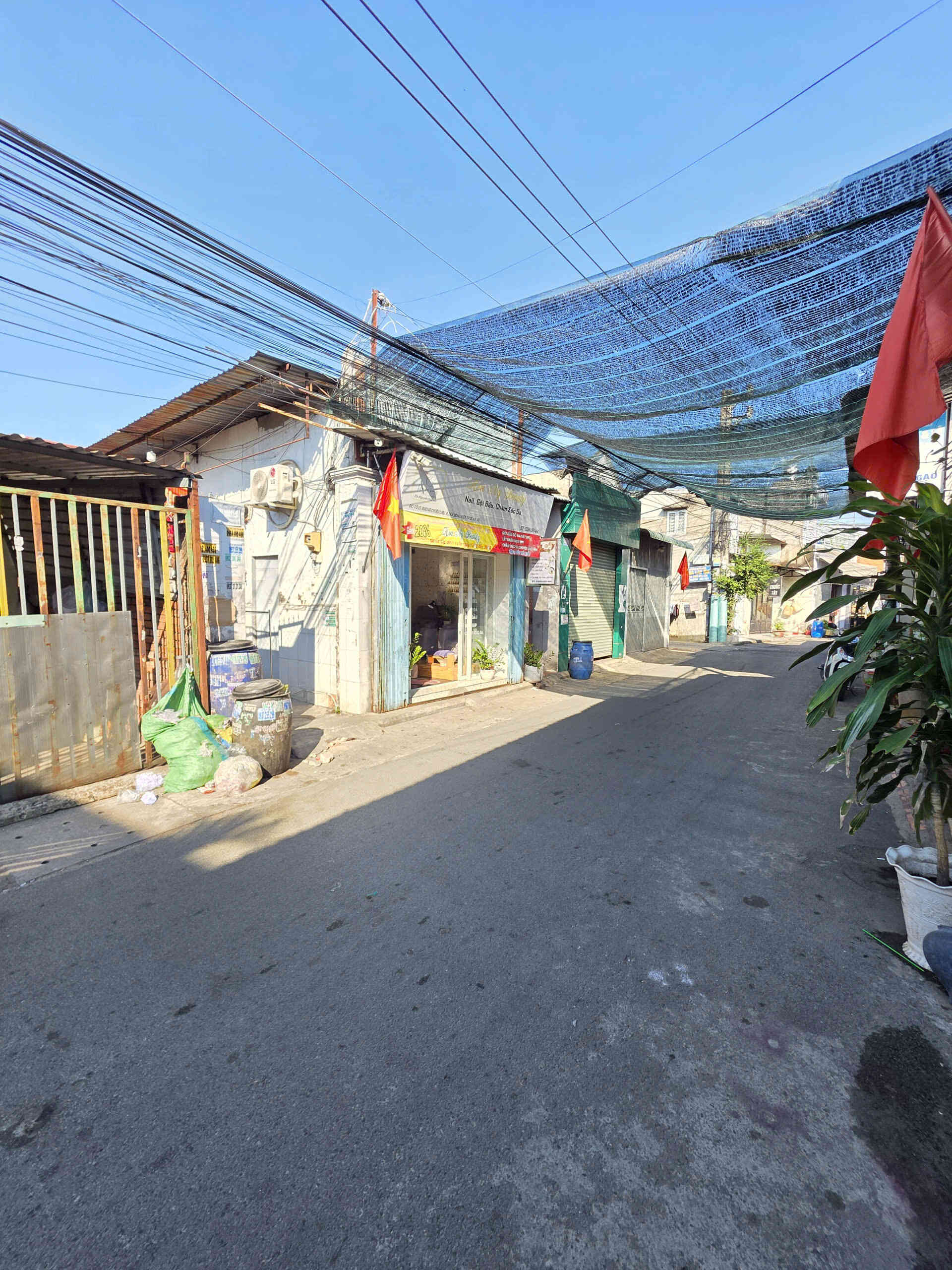 Bán dãy trọ 5.9x27m, hẻm Nguyễn Thị Minh Khai p.Tân Đông Hiệp, thu 11tr/th