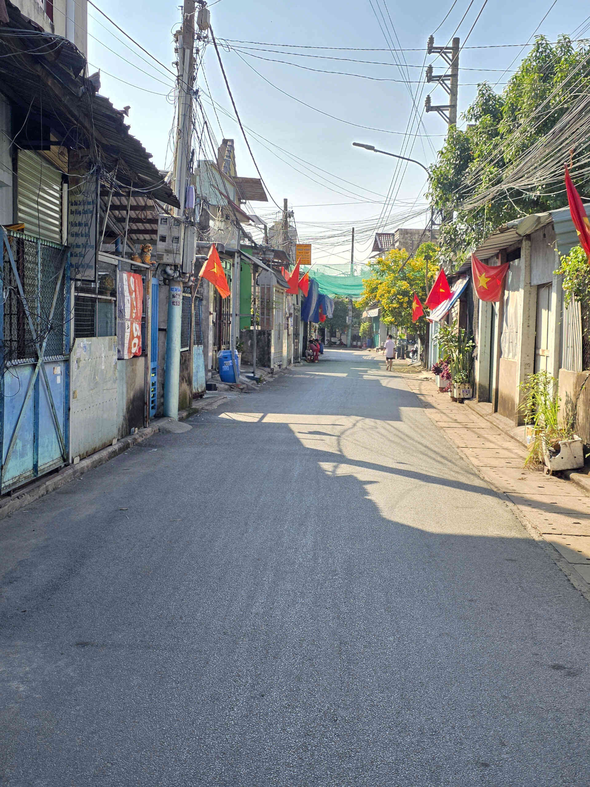 Bán dãy trọ 5.9x27m, hẻm Nguyễn Thị Minh Khai p.Tân Đông Hiệp, thu 11tr/th