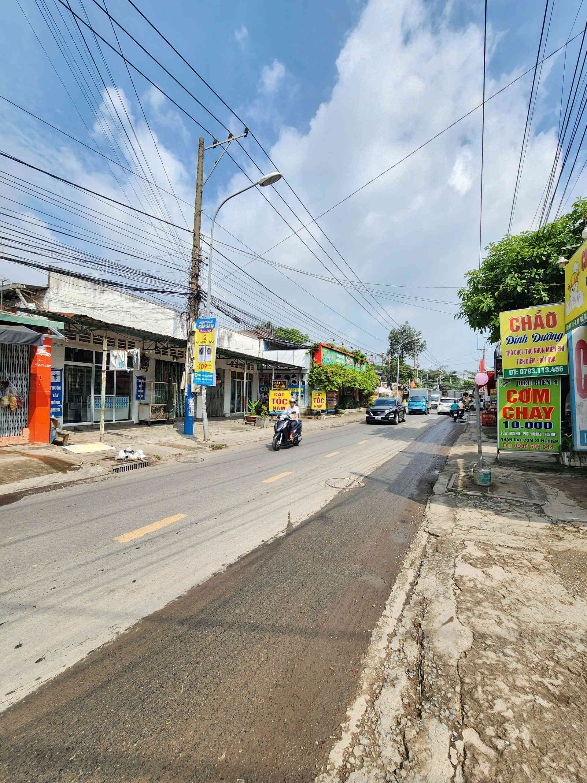 Bán đất 11x40m, mặt tiền Phan Đình Giót p. An Phú, đang thuê 17tr/th