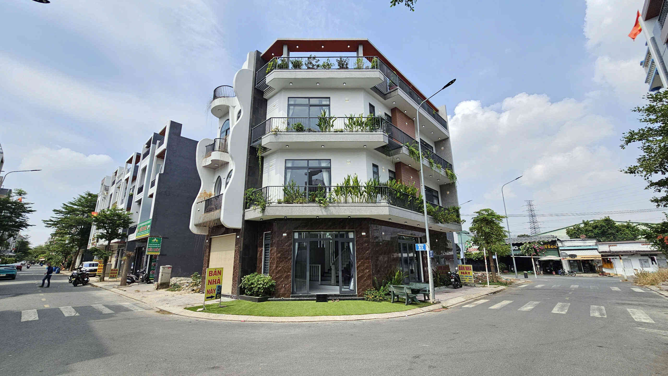 Bán căn góc mới 1T2L 5x15m, đường D3 KDC Phú Hồng Đạt, full nội thất (Hoàn công)