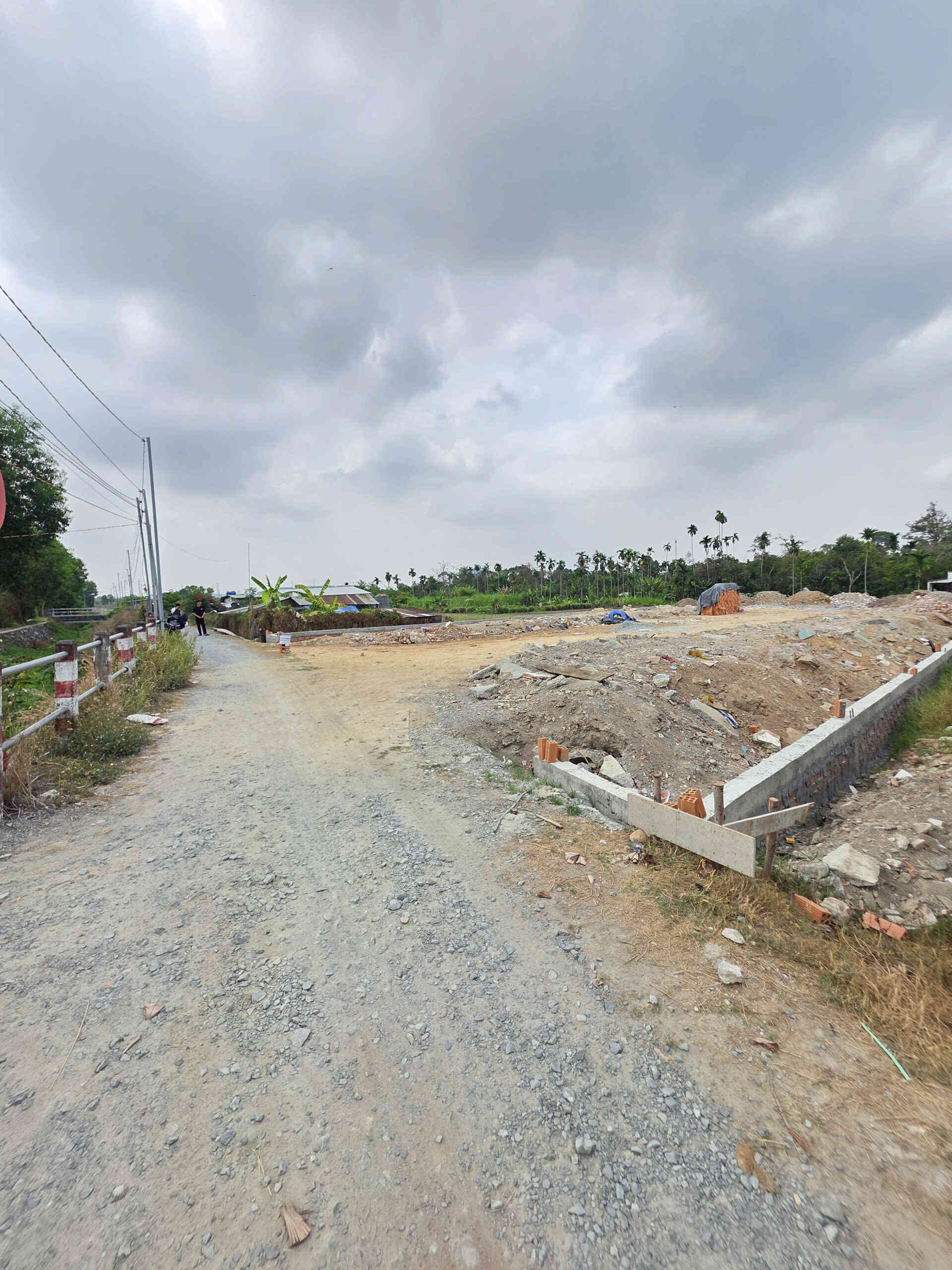 Bán đất 11.4x45m, hẻm Trương Văn Vĩnh p. Tân Bình