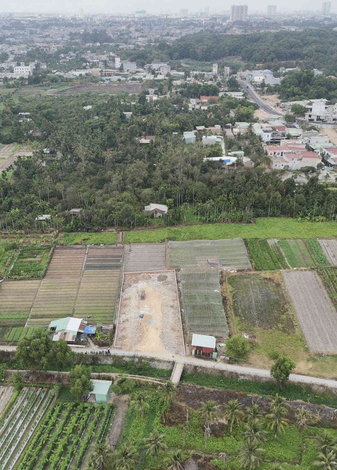 Bán đất 11.4x45m, hẻm Trương Văn Vĩnh p. Tân Bình