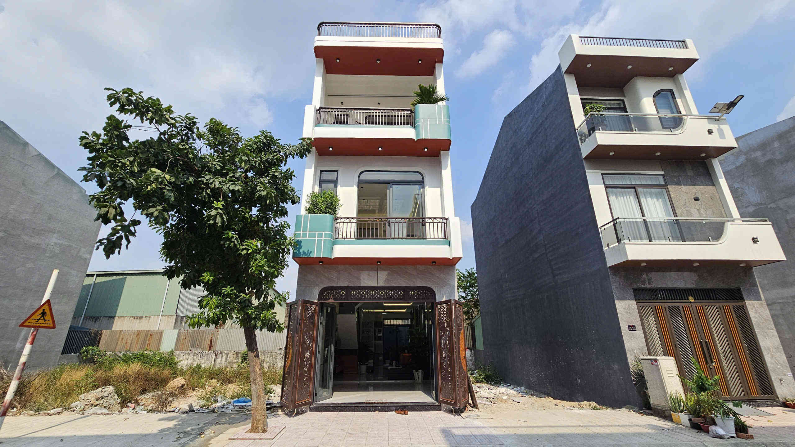 Bán nhà mới 1T2L 4.5x15m, đường D1 KDC Lê Phong Bình Chuẩn 2, full nội thất