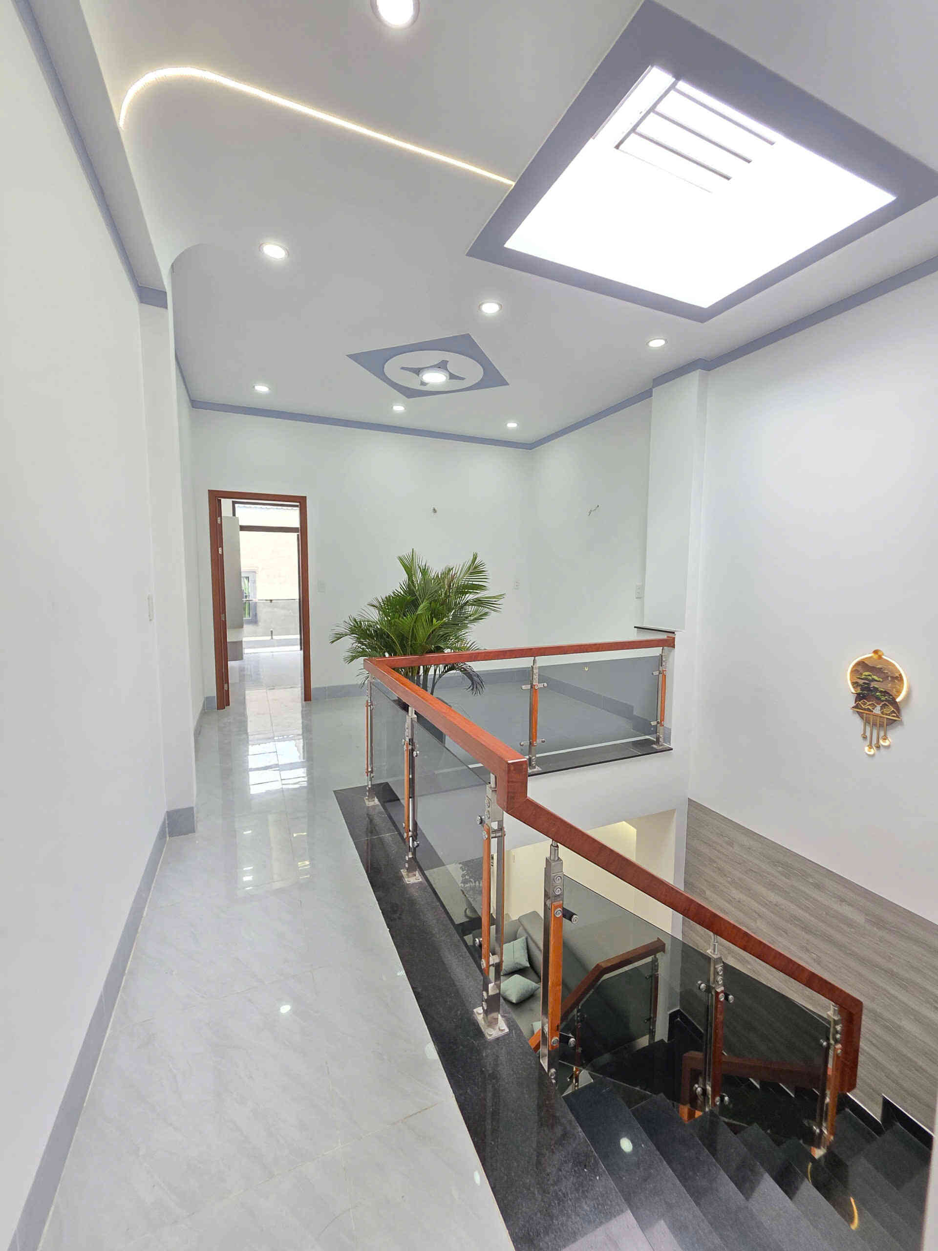 Bán nhà mới 1T1L 4x17m, hẻm Phạm Văn Diêu gần công an phường, full nội thất (Thổ cư 100%)