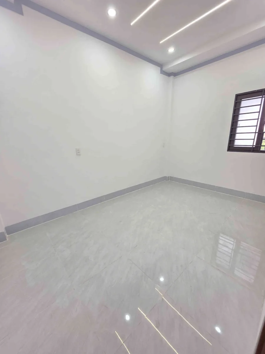 Bán nhà mới 1T1L 4x17m, hẻm Phạm Văn Diêu gần công an phường, full nội thất (Thổ cư 100%)