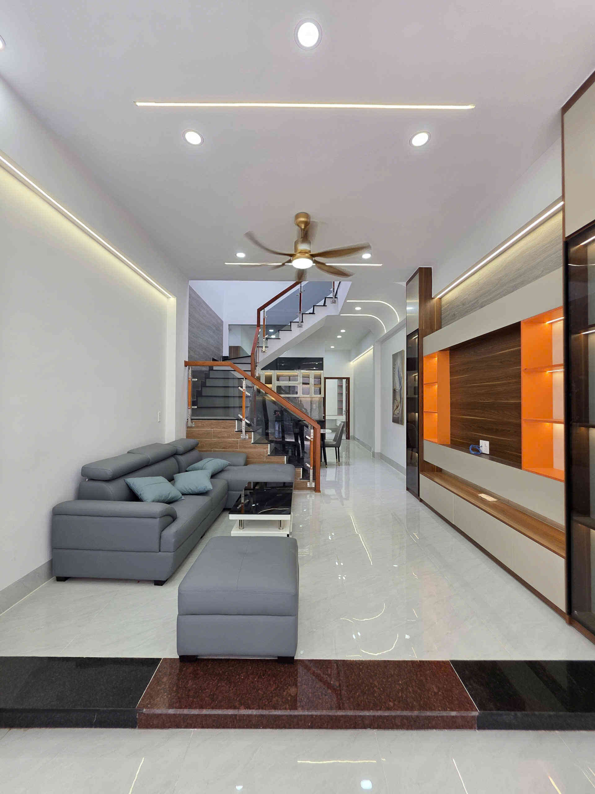 Bán nhà mới 1T1L 4x17m, hẻm Phạm Văn Diêu gần công an phường, full nội thất (Thổ cư 100%)