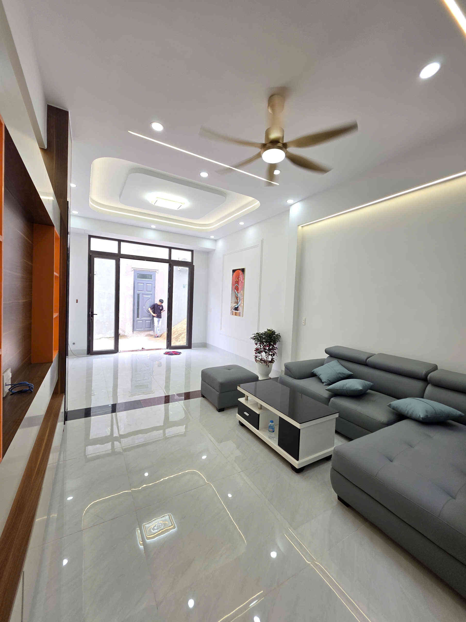 Bán nhà mới 1T1L 4x17m, hẻm Phạm Văn Diêu gần công an phường, full nội thất (Thổ cư 100%)
