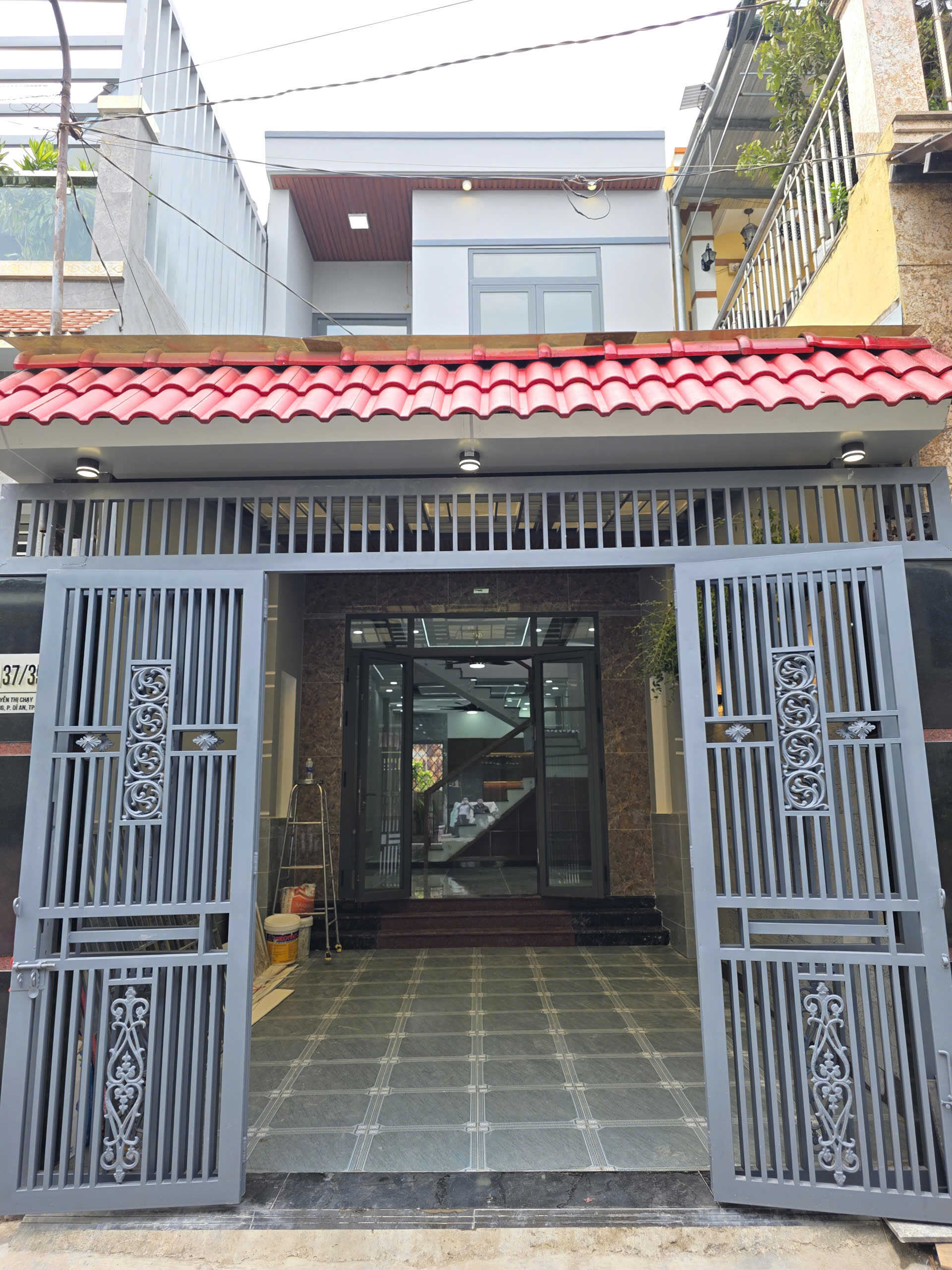 Bán nhà mới 1T1L 4.2x26.6m, hẻm Nguyễn Thị Chạy p. Tân Đông Hiệp, tặng nội thất