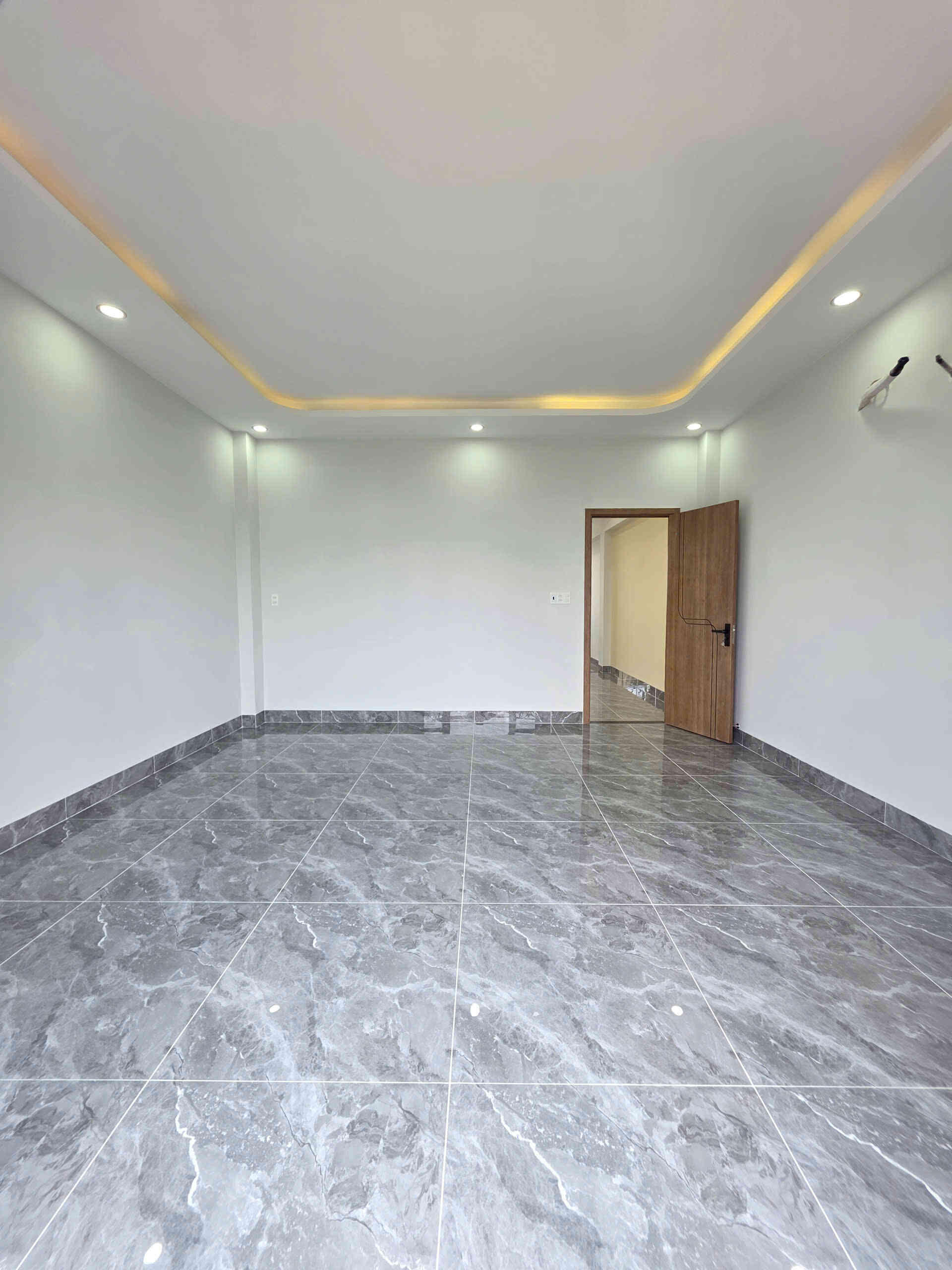 Bán nhà mới 1T3L 5×13.5m, đường N3 KDC Đông Hòa C gần trường cấp 1, full nội thất (Hoàn công)