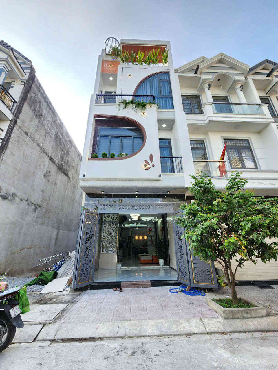 Bán nhà mới 1T2L 4.5x15m, đường D1 KDC An Phú 1, full nội thất (Hoàn công)