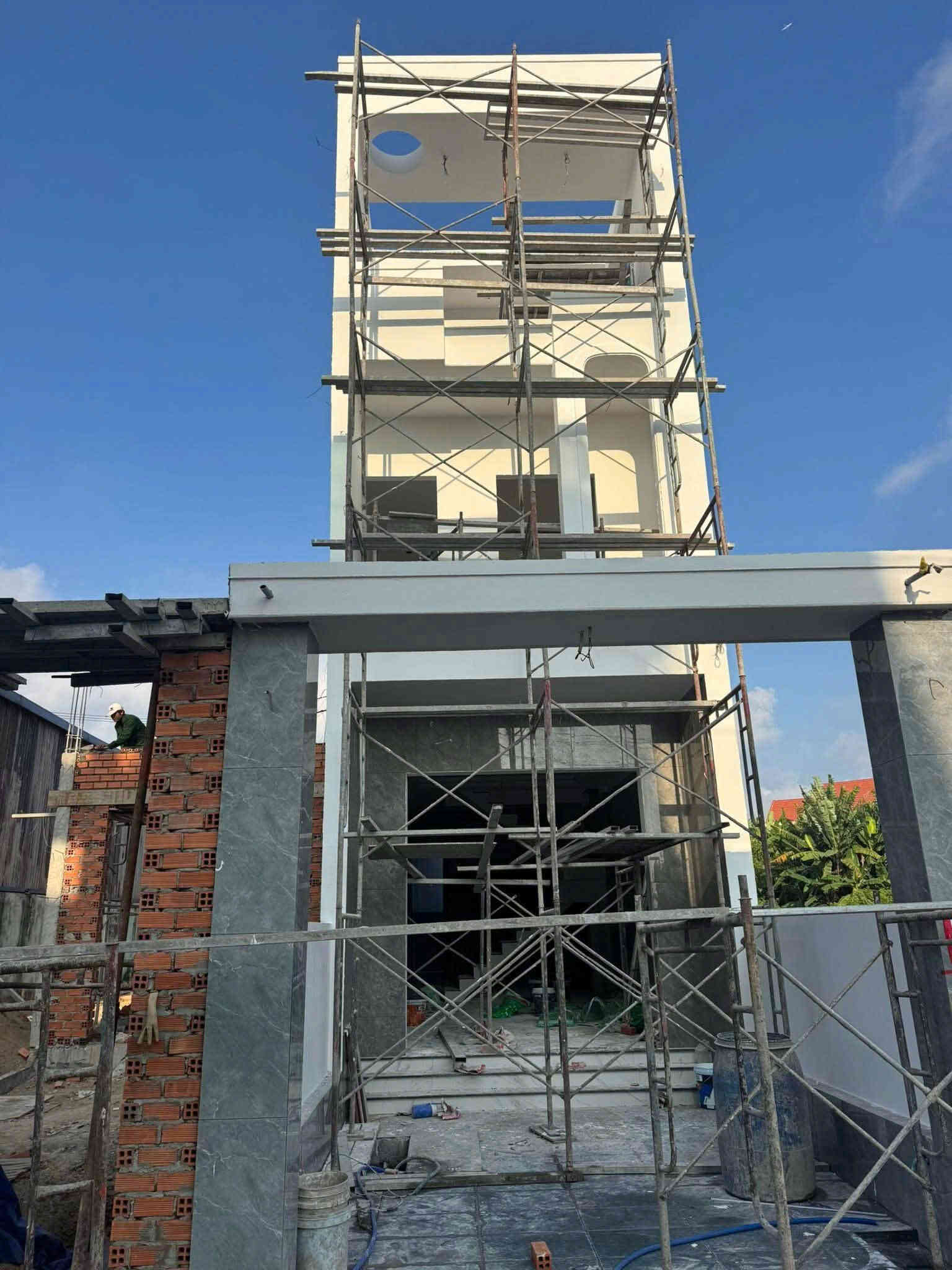 Bán nhà mới (đang xây) 1T2L 4x24m hoàn công, mặt tiền Tân Phước Khánh 51 p. Tân Khánh