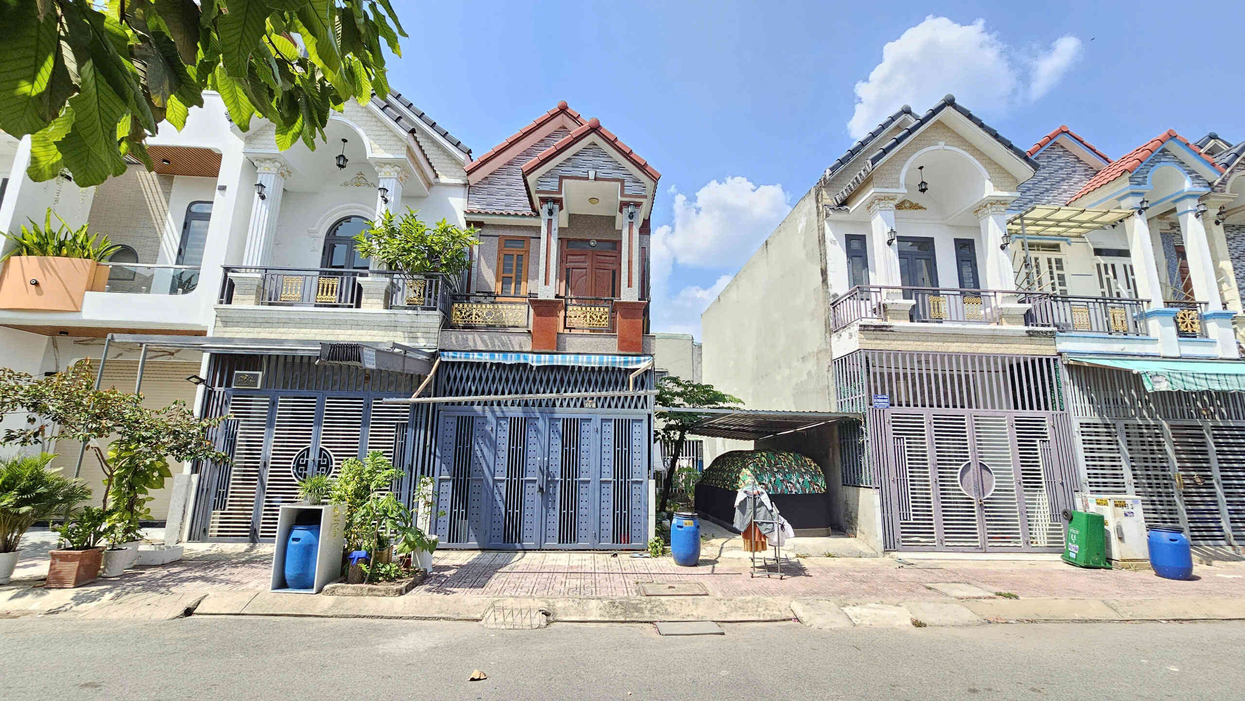Bán nhà mới (đang xây) 1T1L+tum 4x15m hoàn công, đường N4 KDC Phú Hồng Thịnh 8 p. Bình Chuẩn