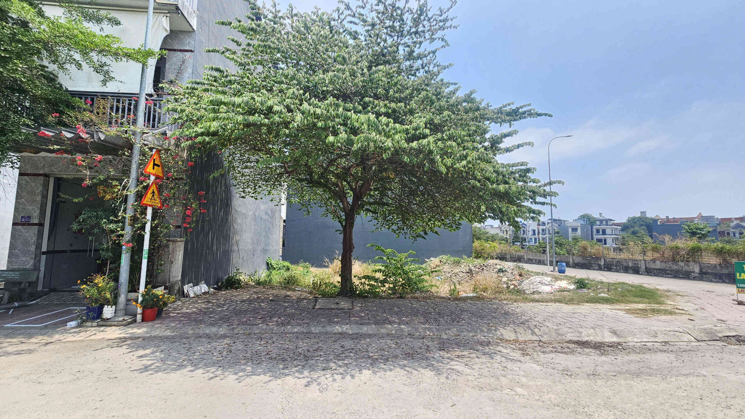 Bán đất 4.1x15.2m, đường N2 KDC Phú Gia Huy (Không vướng cống)