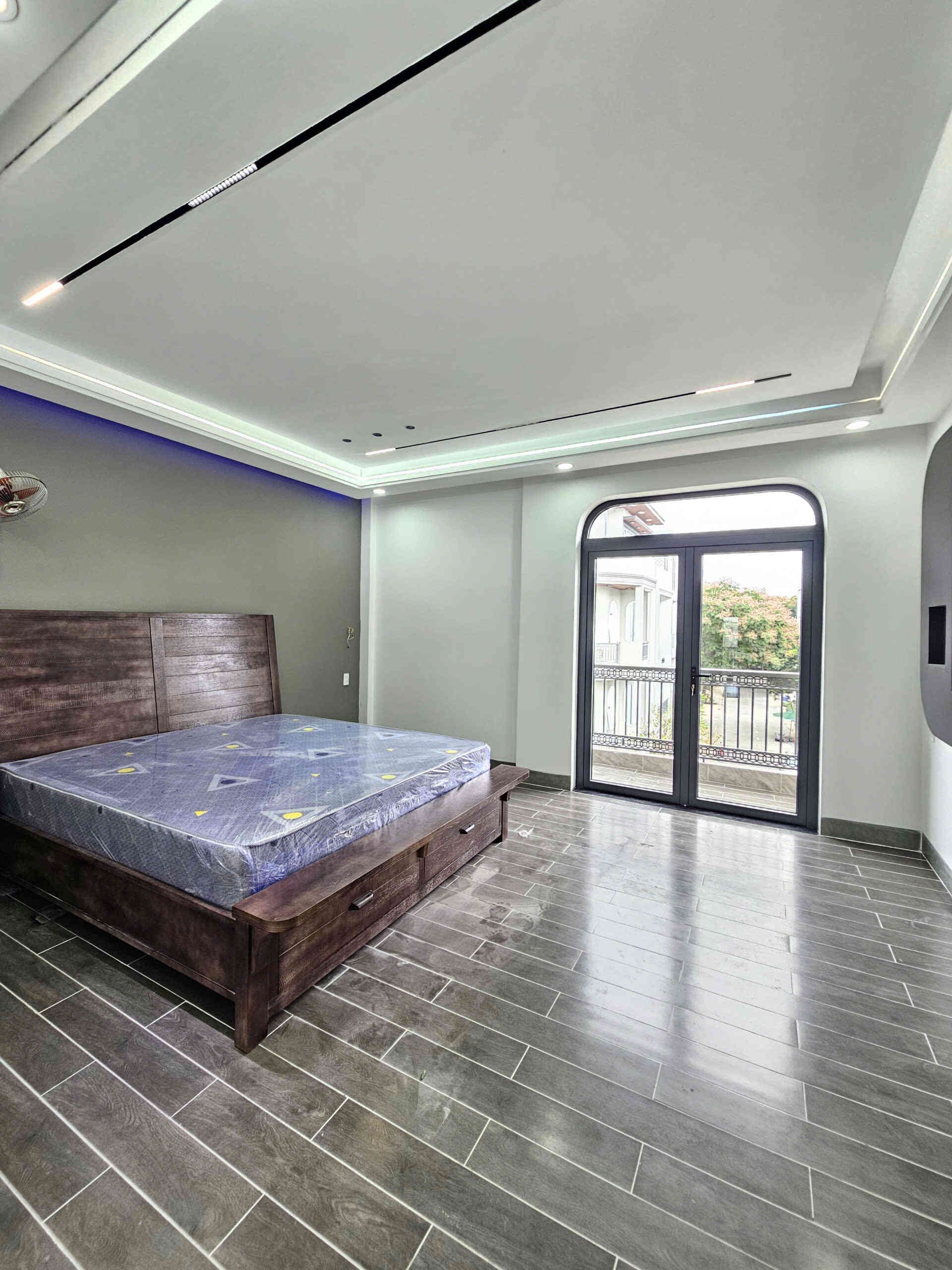 Bán nhà mới 1T2L 5×17.6m, đường số 7 KDC Đại Ngàn gần chợ 185, full nội thất