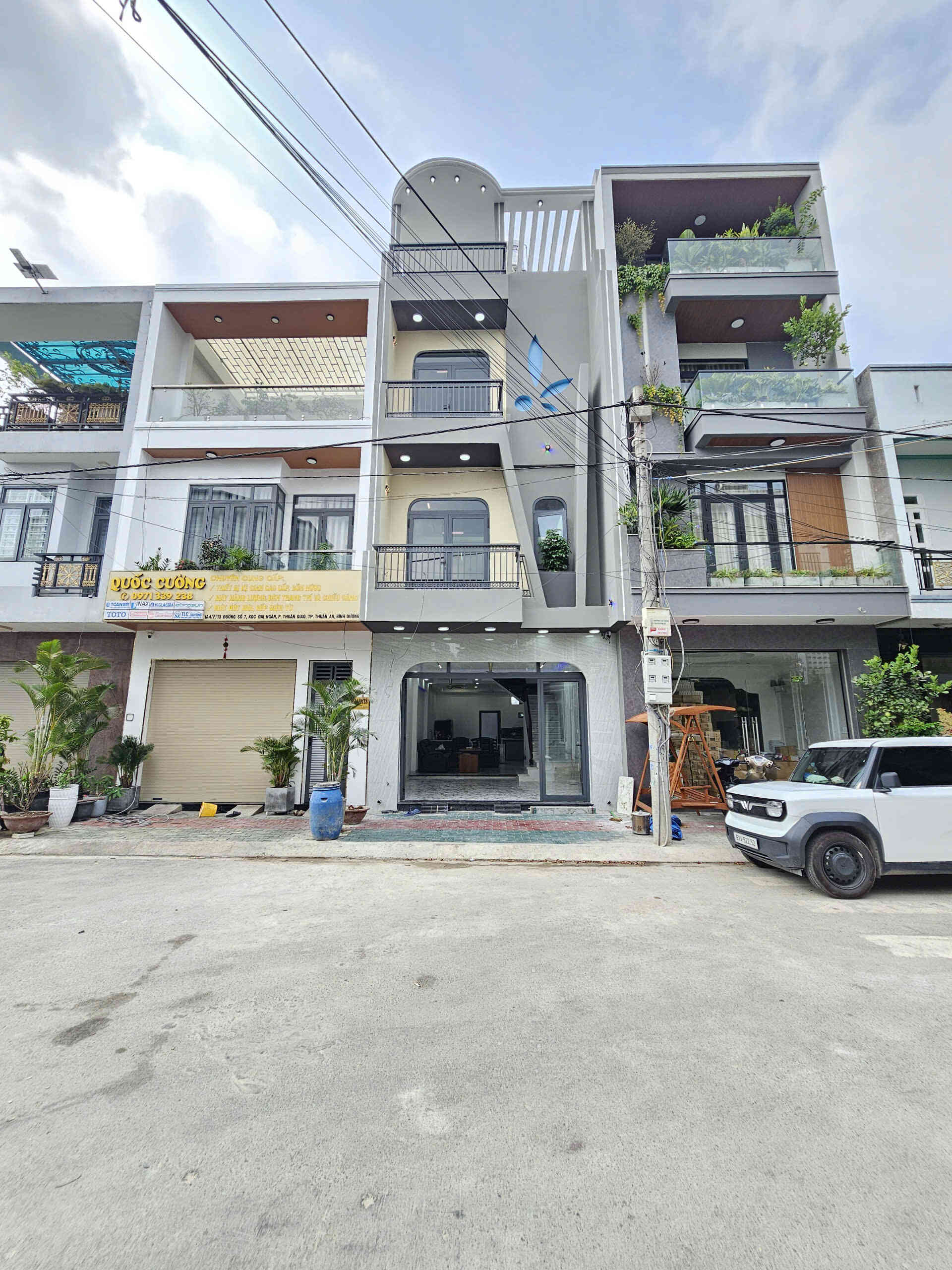 Bán nhà mới 1T2L 5x17.6m, đường số 7 KDC Đại Ngàn gần chợ 185, full nội thất