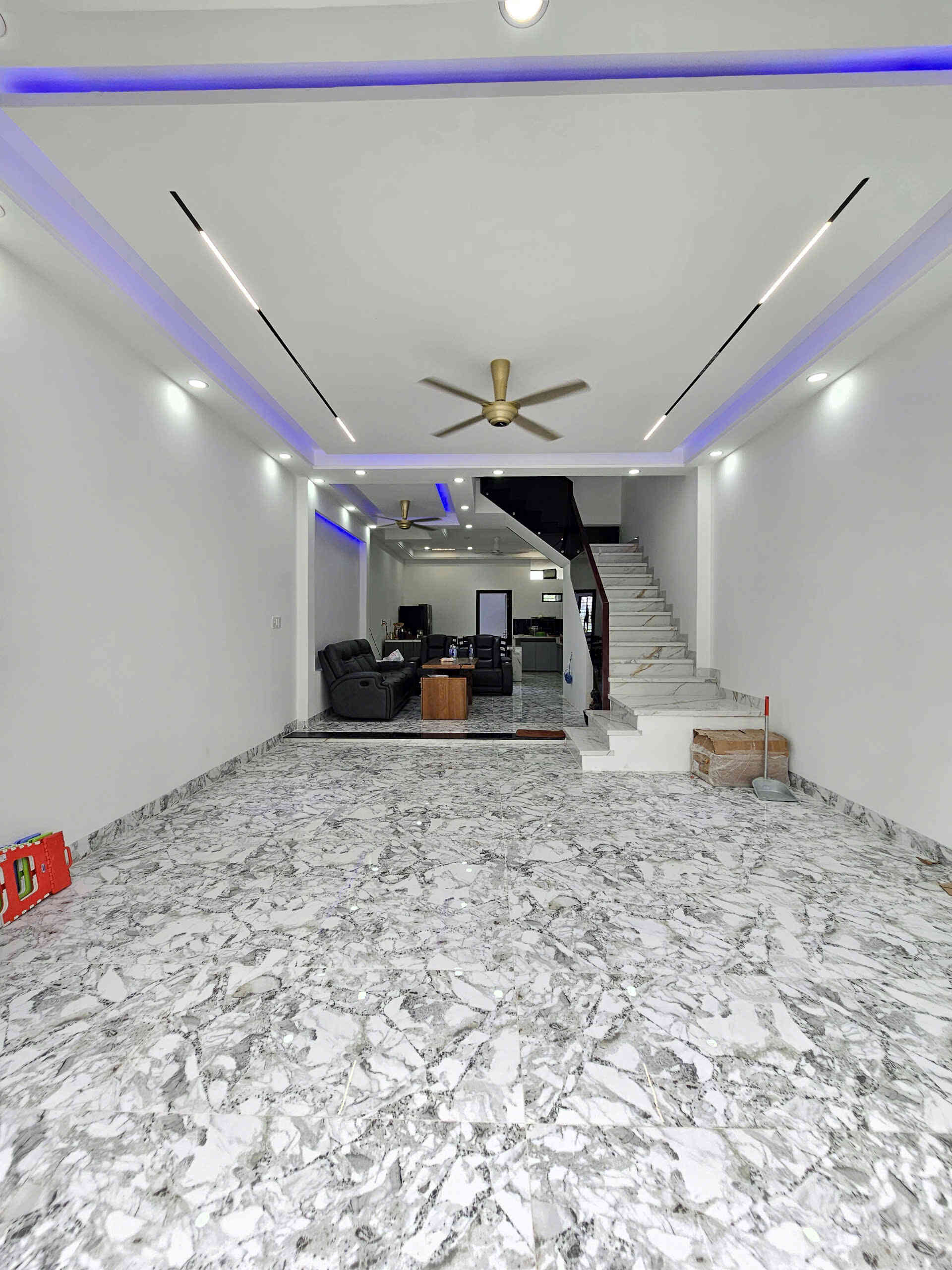 Bán nhà mới 1T2L 5×17.6m, đường số 7 KDC Đại Ngàn gần chợ 185, full nội thất