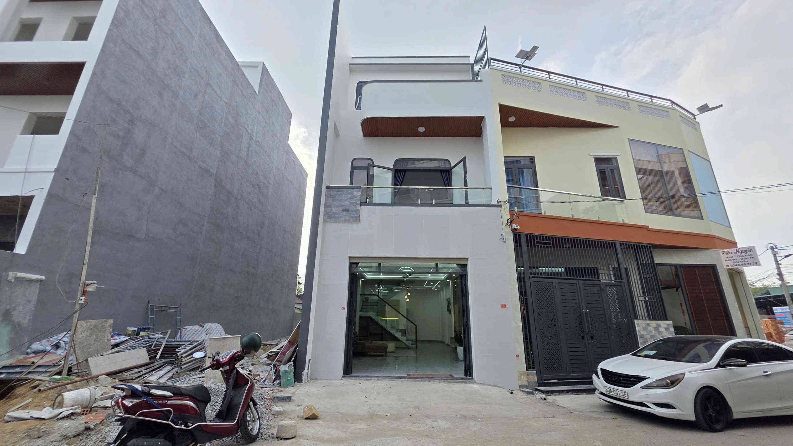 Bán nhà mới 1T2L 5.3x16m hoàn công, hẻm Hoàng Minh Chánh p. Biên Hòa, full nội thất