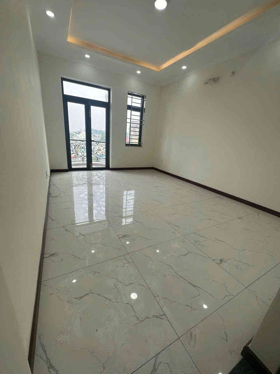 Bán nhà 1T2L 4x20m hoàn công, mặt tiền Nguyễn Thị Khắp p. Tân Đông Hiệp