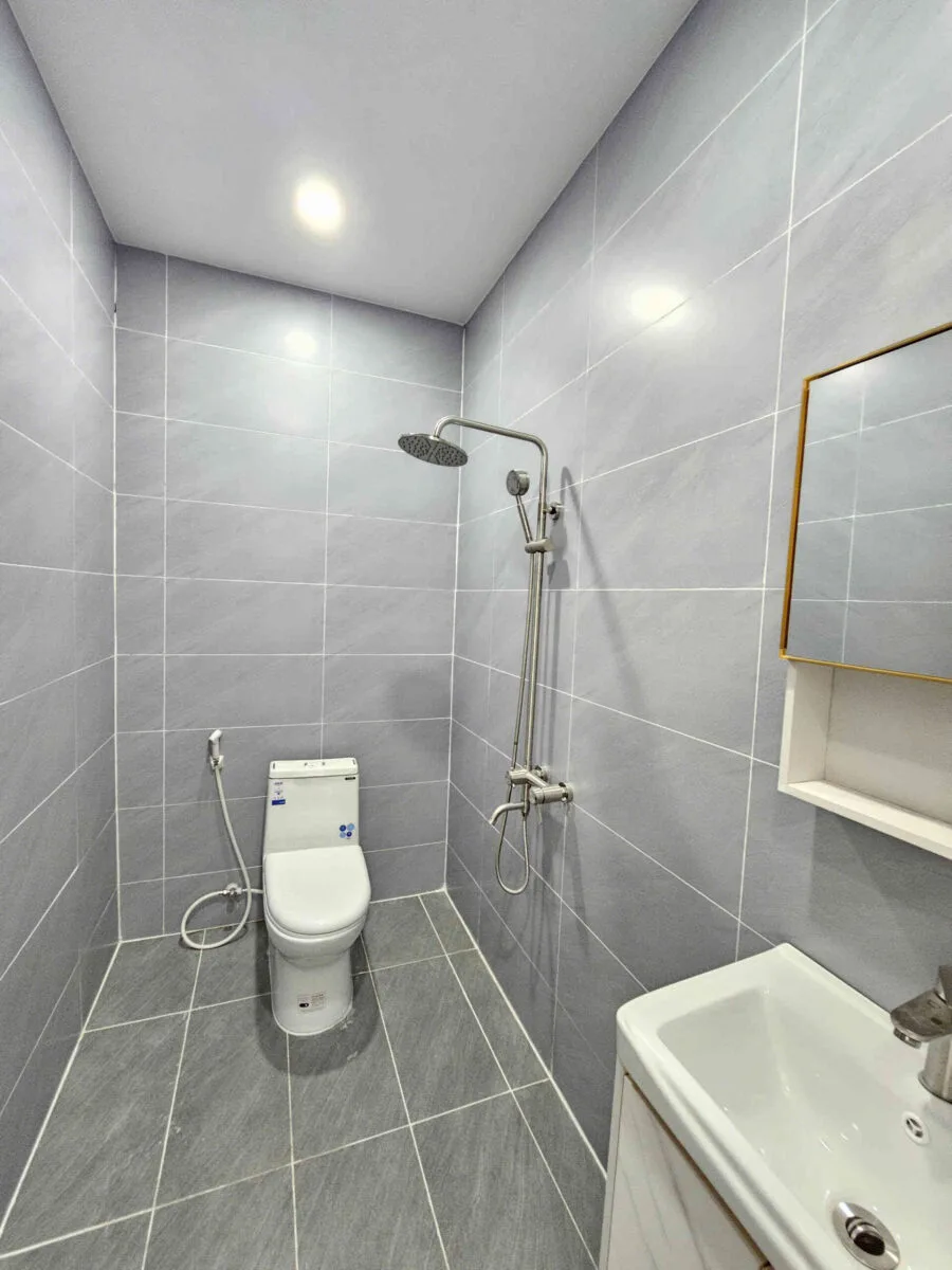 Bán nhà mới 1T1L 5x20m, đường N2 KDC Hội Nghĩa, full nội thất (Không vướng cống)