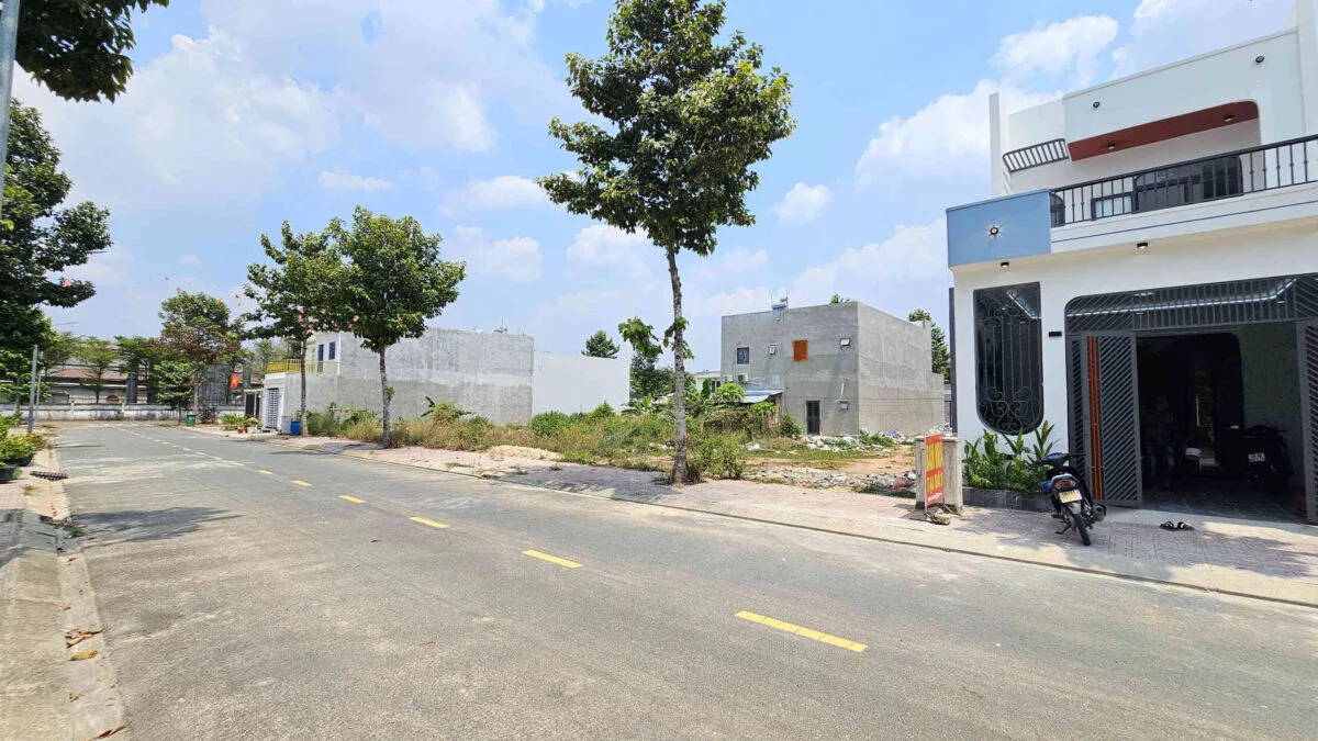 Bán nhà mới 1T1L 5x20m, đường N2 KDC Hội Nghĩa, full nội thất (Không vướng cống)