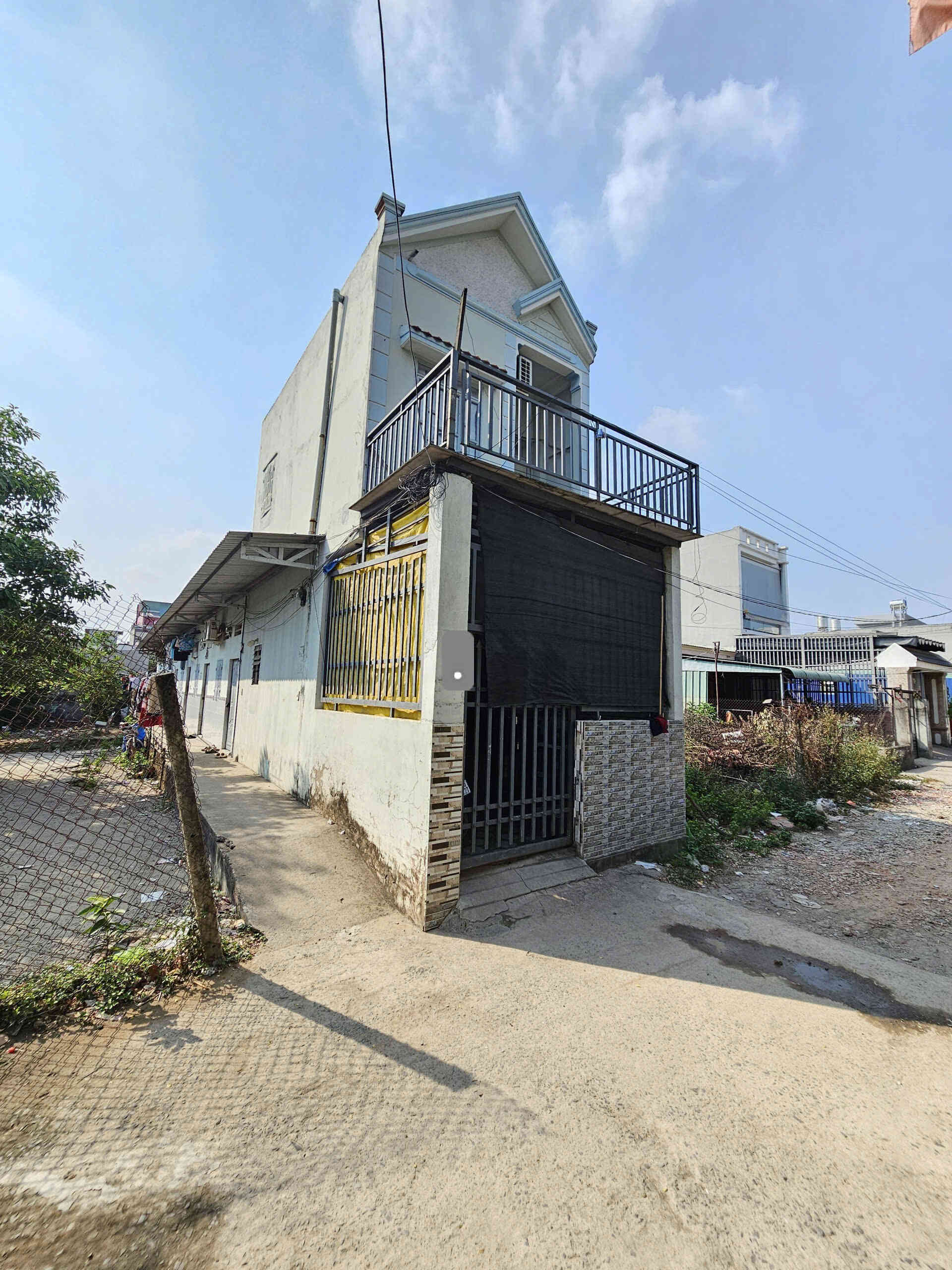Bán nhà 1T1L+phòng trọ 5x32m, hẻm Lê Thị Út gần ngã tư Chiêu Liêu, thu 15tr/th