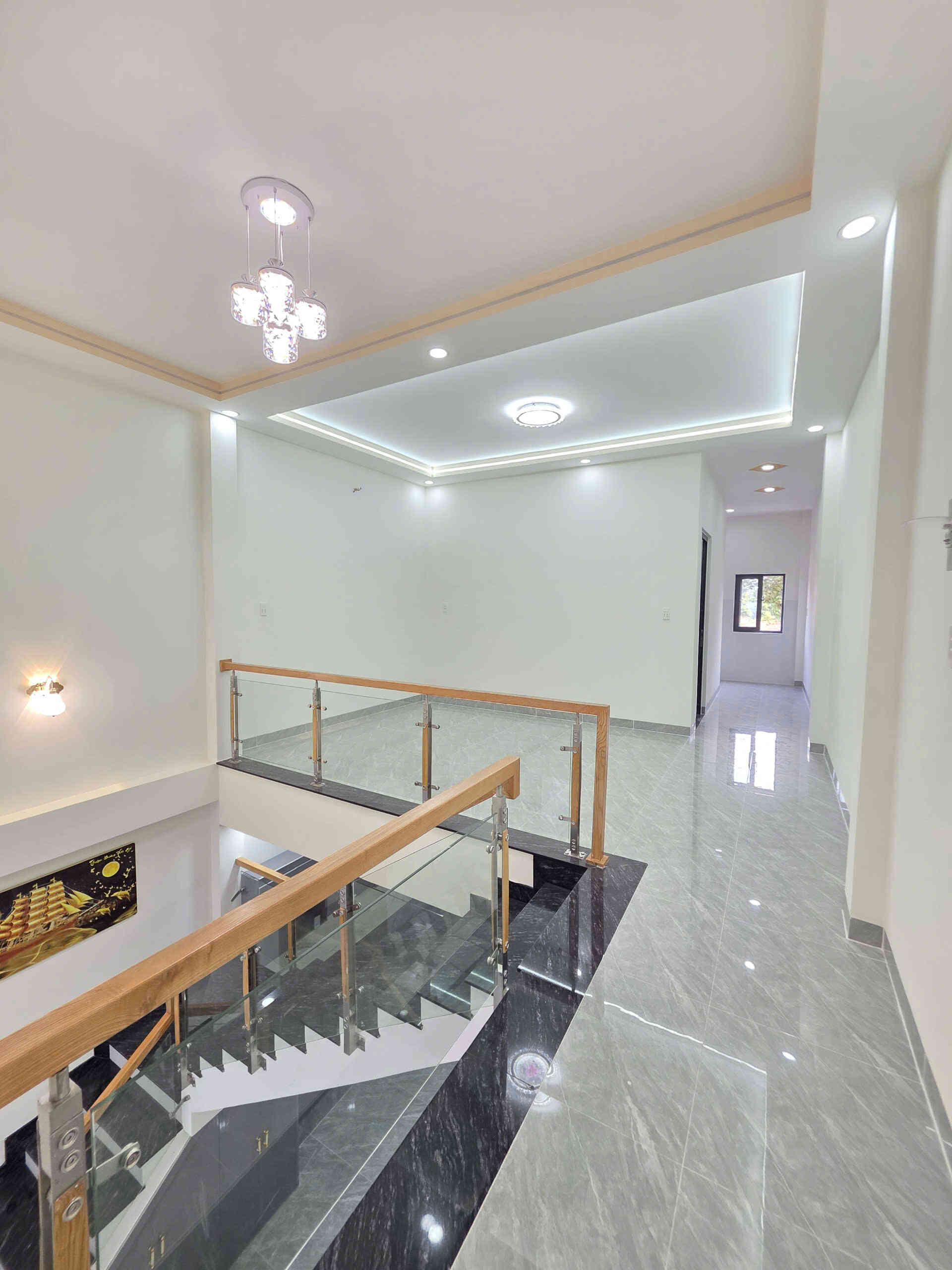 Bán nhà mới 1T1L 5x20m, đường N5 KDC Hội Nghĩa, tặng nội thất