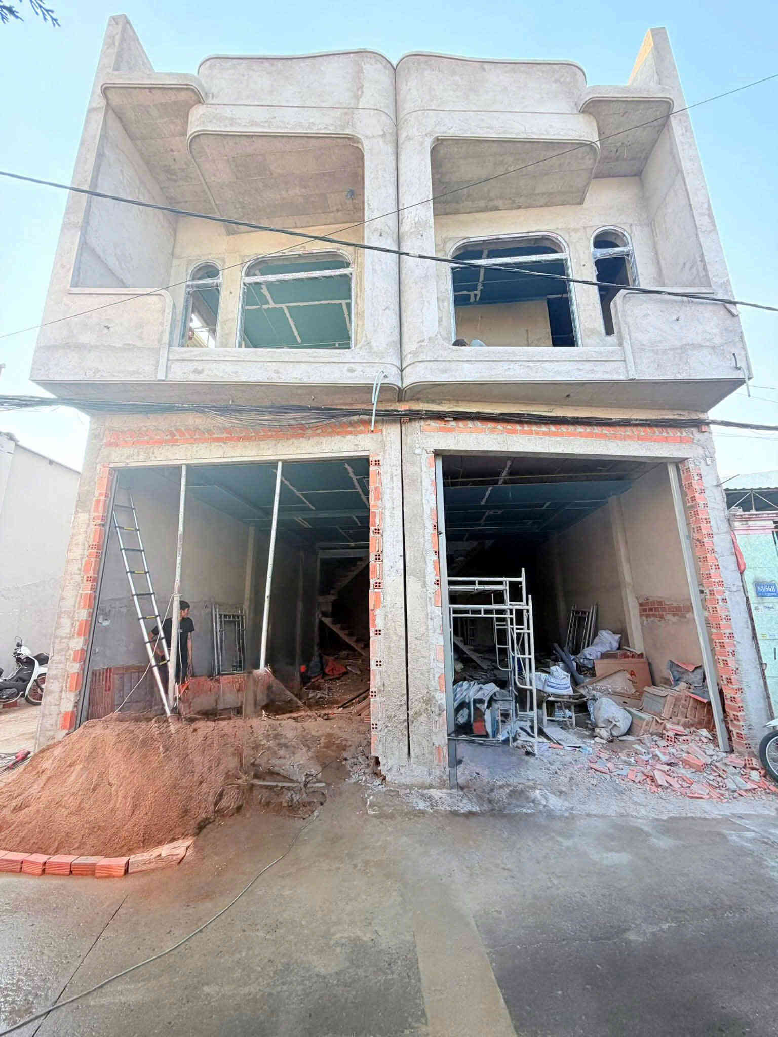Bán căn góc mới (đang xây) 1T1L 4x16.5m hoàn công, hẻm Nguyễn Ái Quốc p. Tân Triều gần chợ