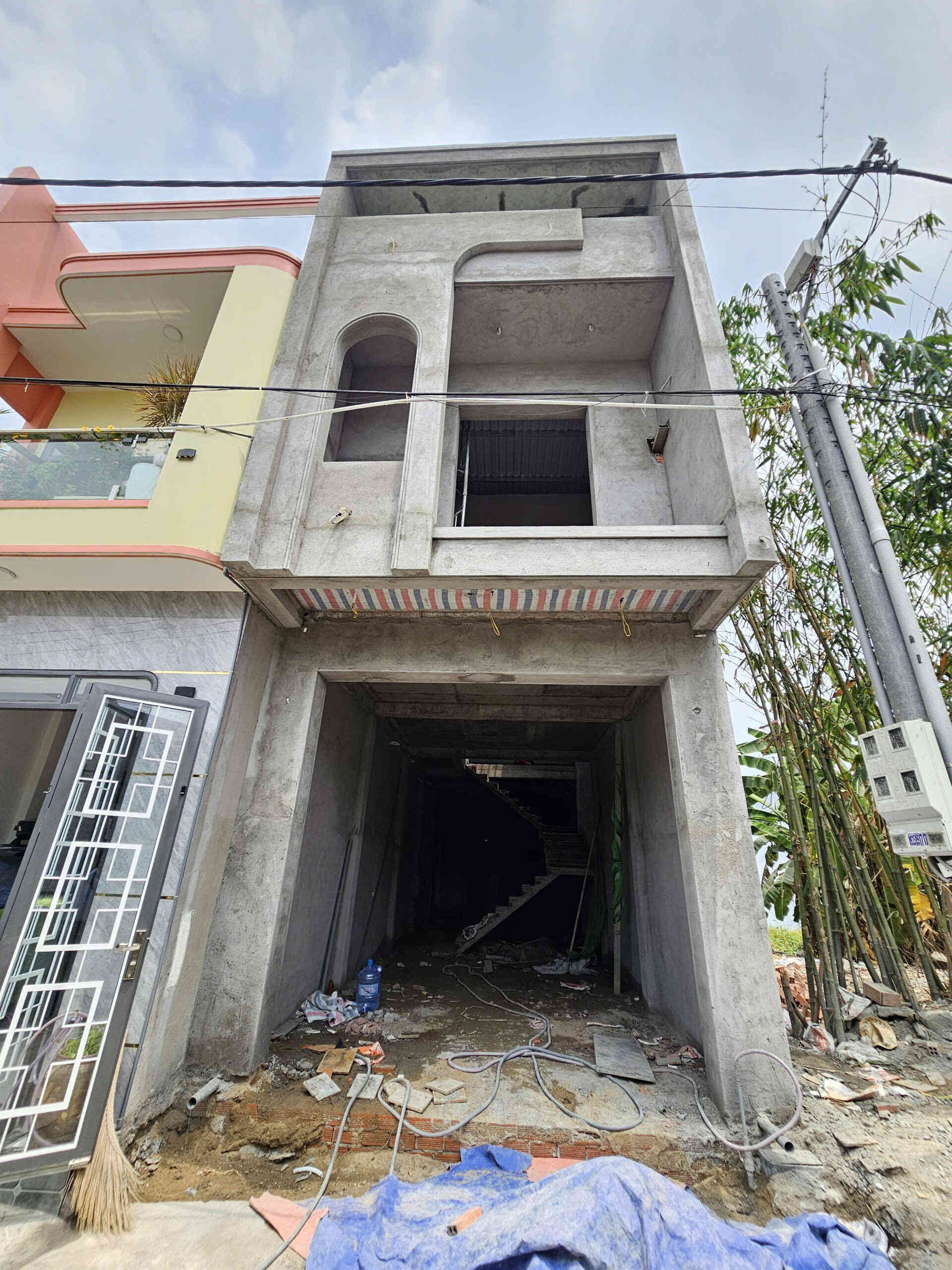 Bán nhà mới (đang xây) 1T1L 4.2x17m hoàn công, hẻm Phạm Văn Diêu p. Tân Hạnh