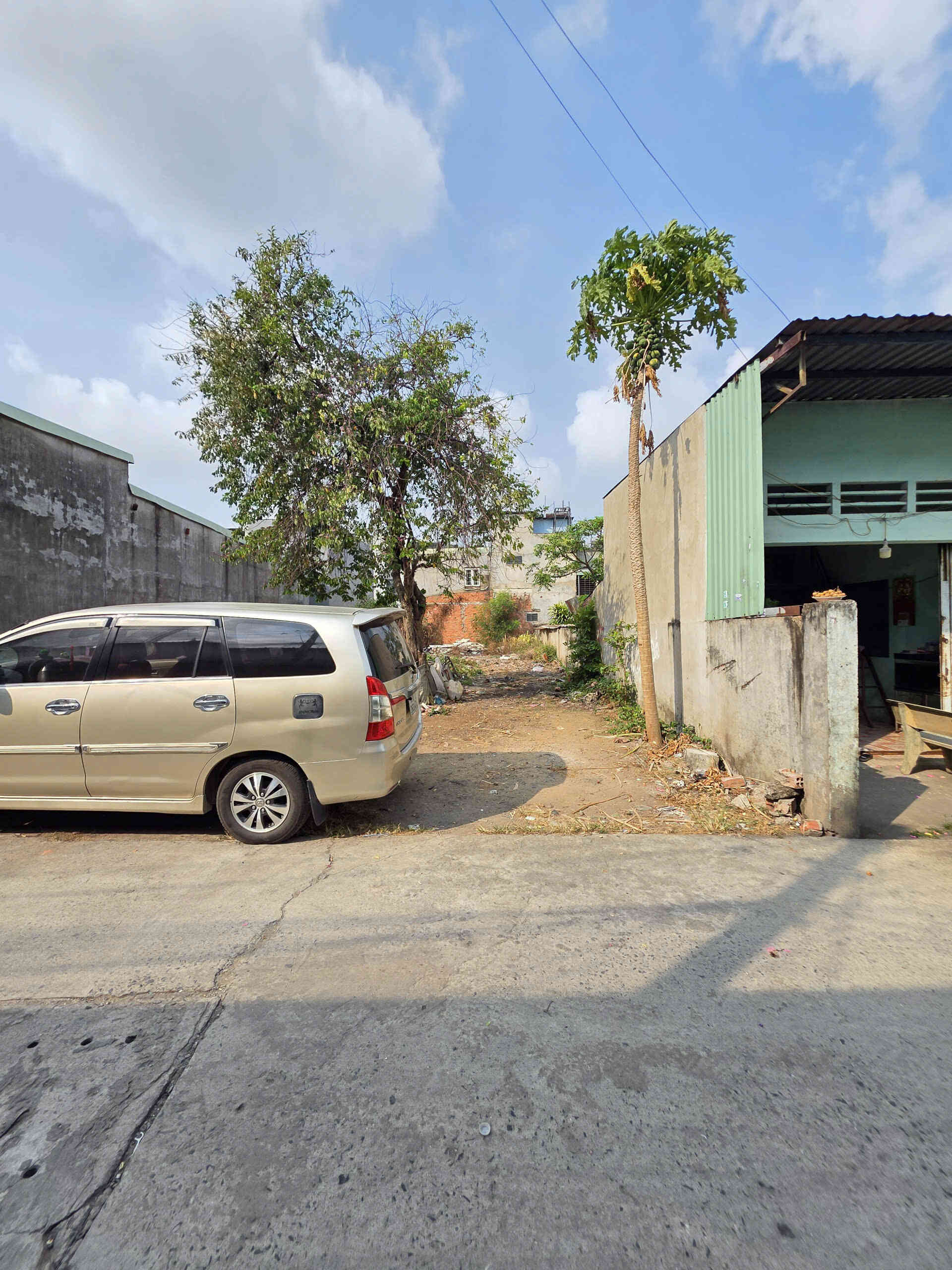 Bán đất 5.4x28m, hẻm Nguyễn Thị Minh Khai gần Ngã Tư Chiêu Liêu