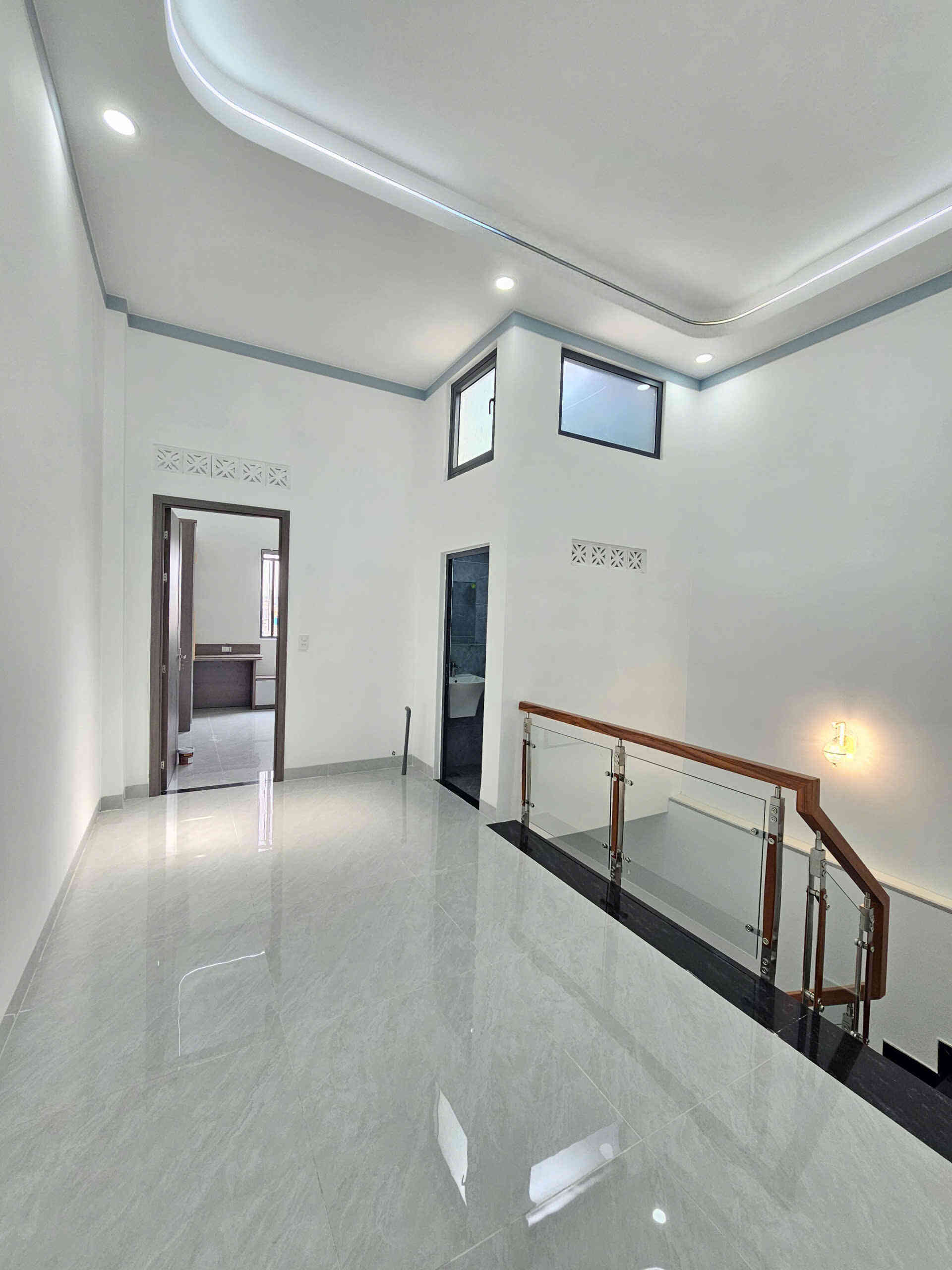 Bán nhà mới 1T2L 4.5x15m, đường N1 KDC Lê Phong An Phú 1 p.An Phú, full nội thất