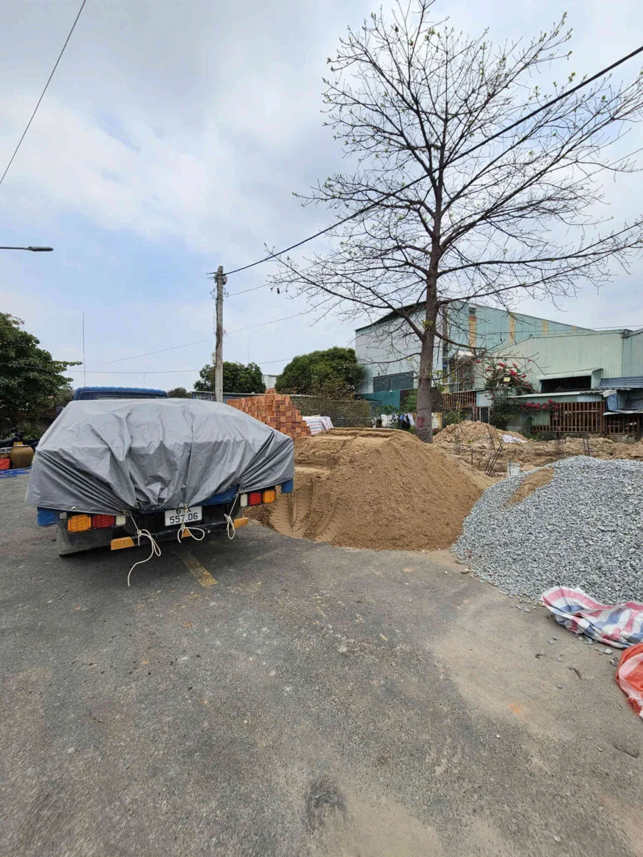 Bán nhà mới (đang xây) 1T2L 4.2x16m hoàn công, đường số 1 KDC Bình Đáng p. Bình Hòa, full nội thất