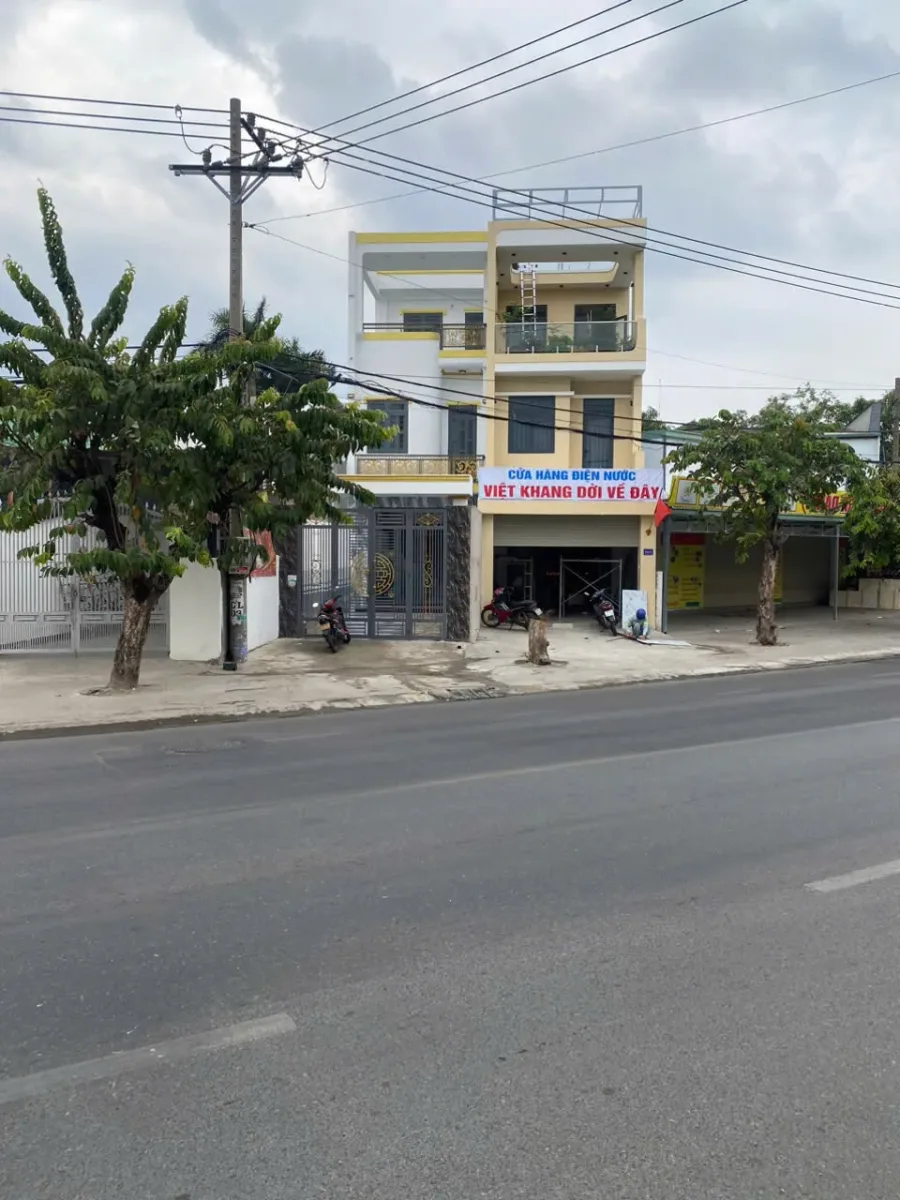 Bán nhà mới 1T2L 4.6x27m hoàn công, mặt tiền đường ĐT.743C P. Tân Đông Hiệp