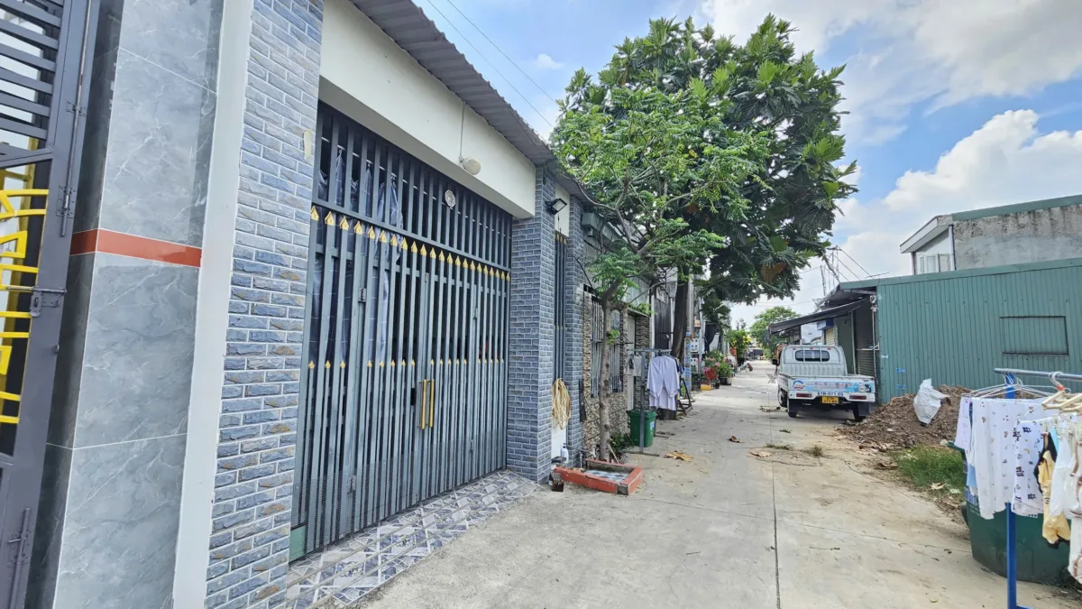 Bán nhà mới 1T1L 5x20m, hẻm Khánh Bình 69 p. Khánh Bình gần chợ Quang Vinh, tặng nội thất