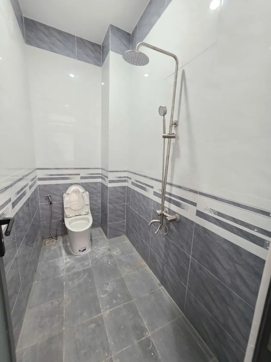 Bán nhà mới 1T1L 5×33.2m, hẻm Trịnh Hoài Đức p. Khánh Bình gần trường cấp 1