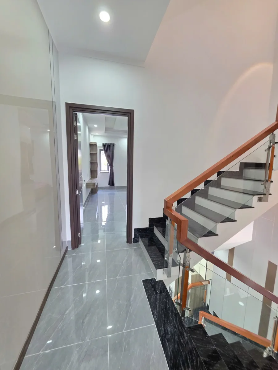 Bán nhà mới kế công viên 1T2L 4x15m, đường N3 KDC Icon Central, full nội thất