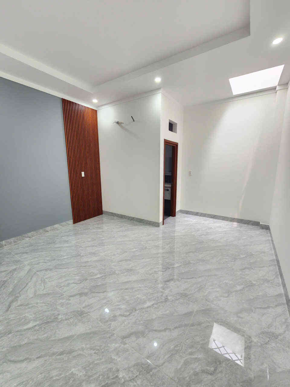 Bán nhà mới 1T2L 4.3×16.5m, hẻm Nguyễn Thị Tồn (hoàn công, full nội thất)
