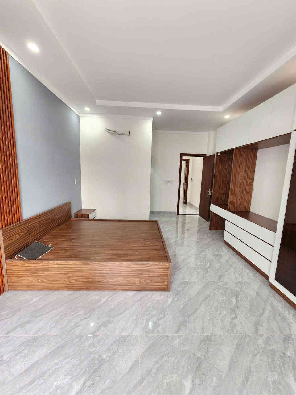 Bán nhà mới 1T2L 4.3×16.5m, hẻm Nguyễn Thị Tồn (hoàn công, full nội thất)