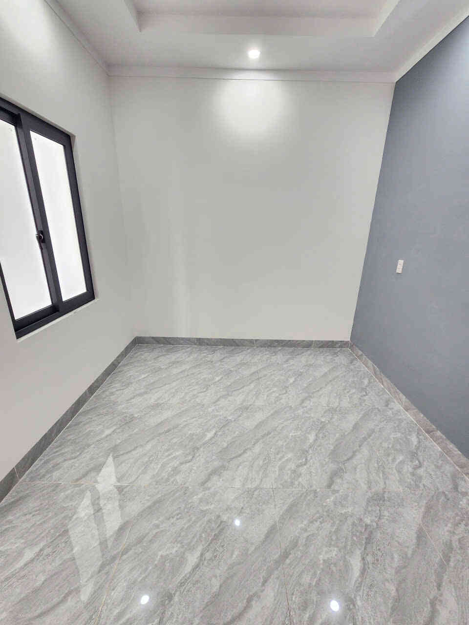 Bán nhà mới 1T2L 4.3×16.5m, hẻm Nguyễn Thị Tồn (hoàn công, full nội thất)